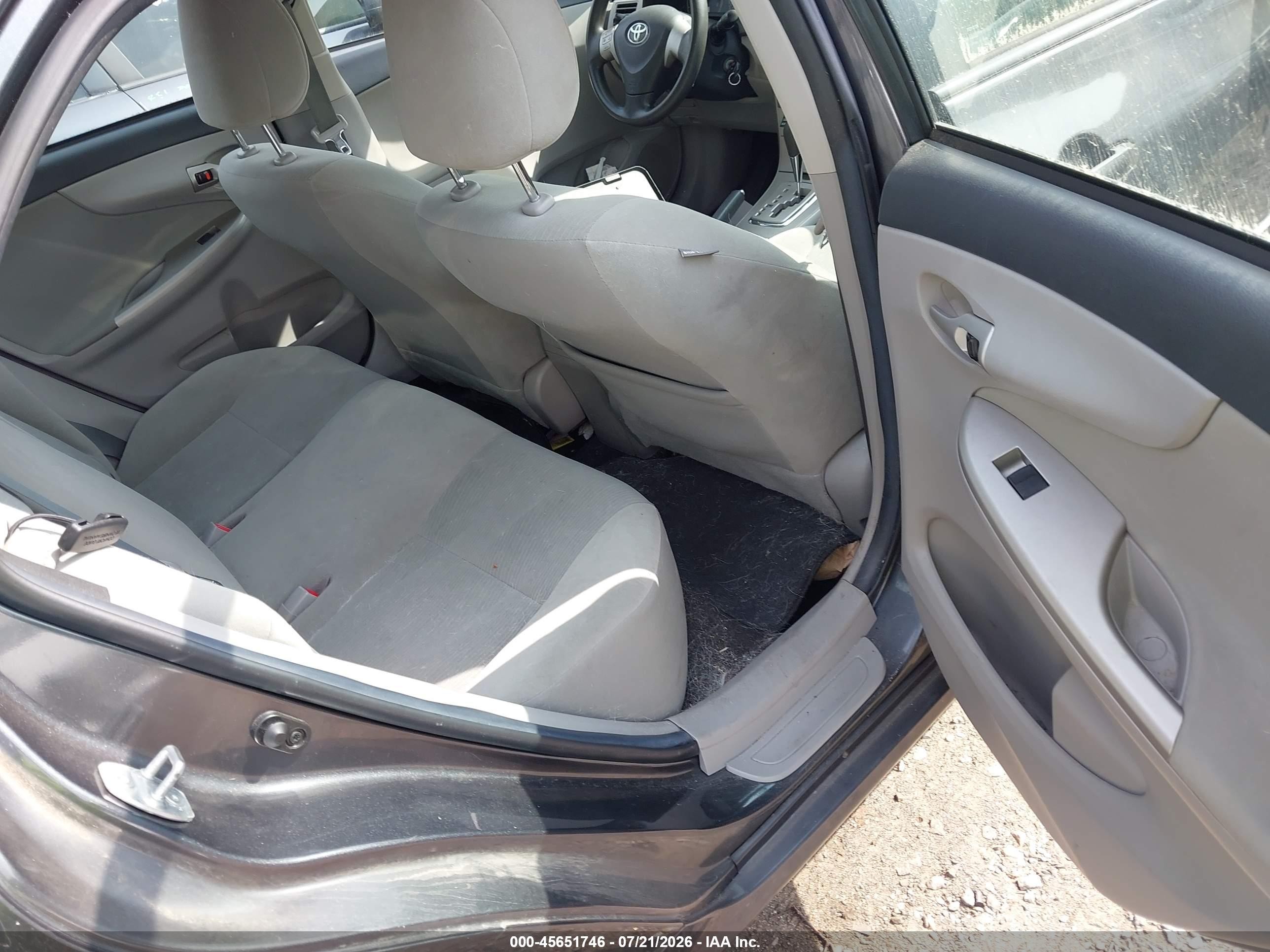 2012 Toyota Corolla Le Gray vin: 2T1BU4EE7CC783725