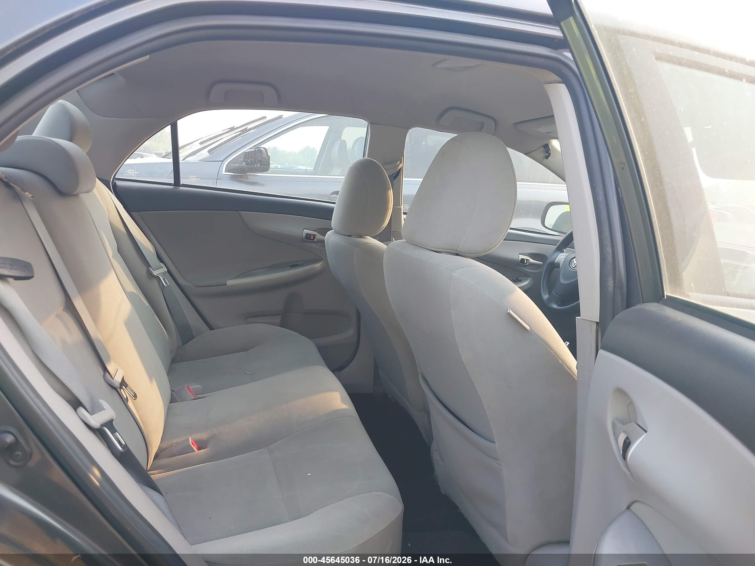 2012 Toyota Corolla Le Серый vin: 2T1BU4EE7CC785720