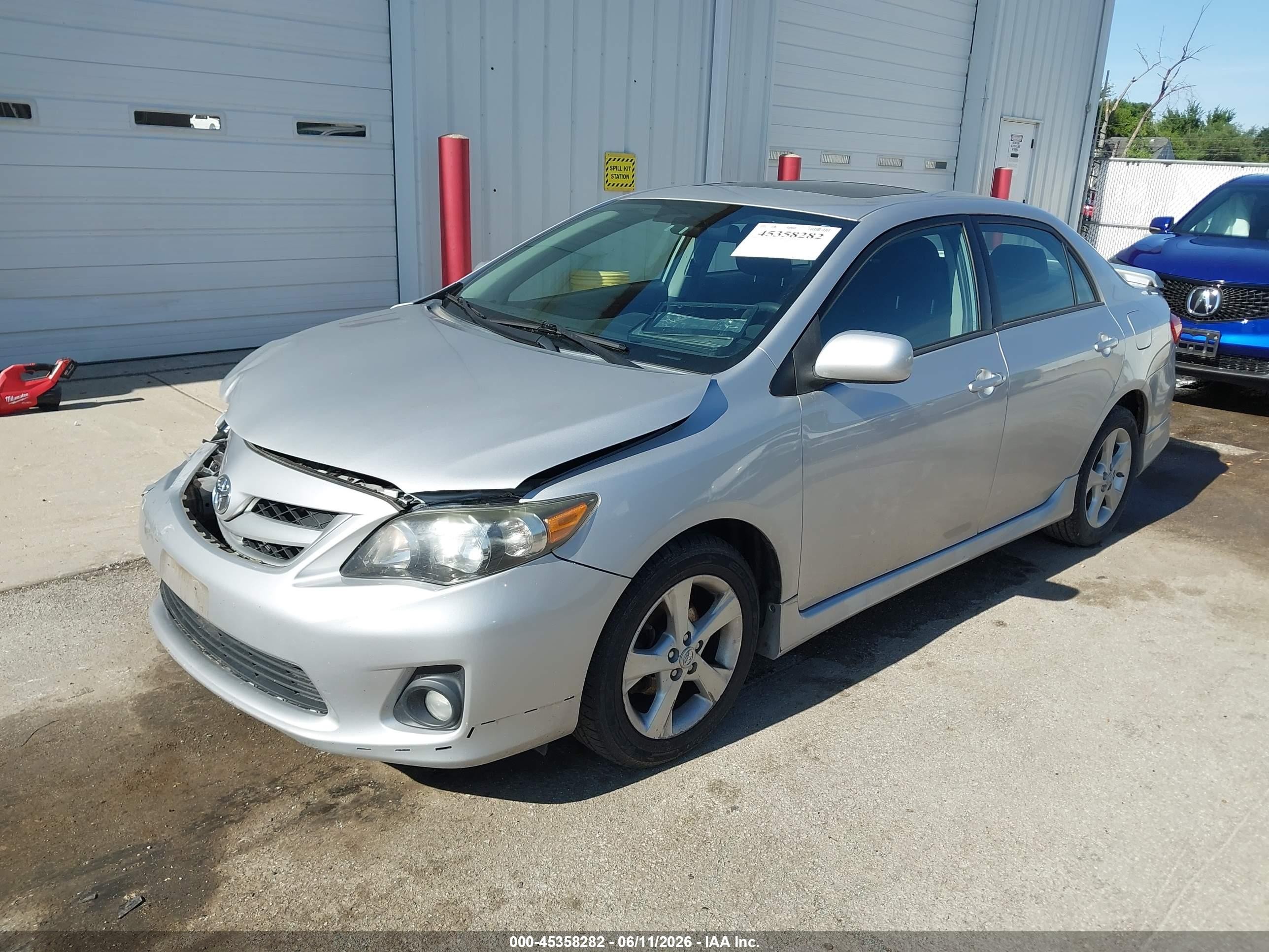 2012 Toyota Corolla S Серебряный vin: 2T1BU4EE7CC813290