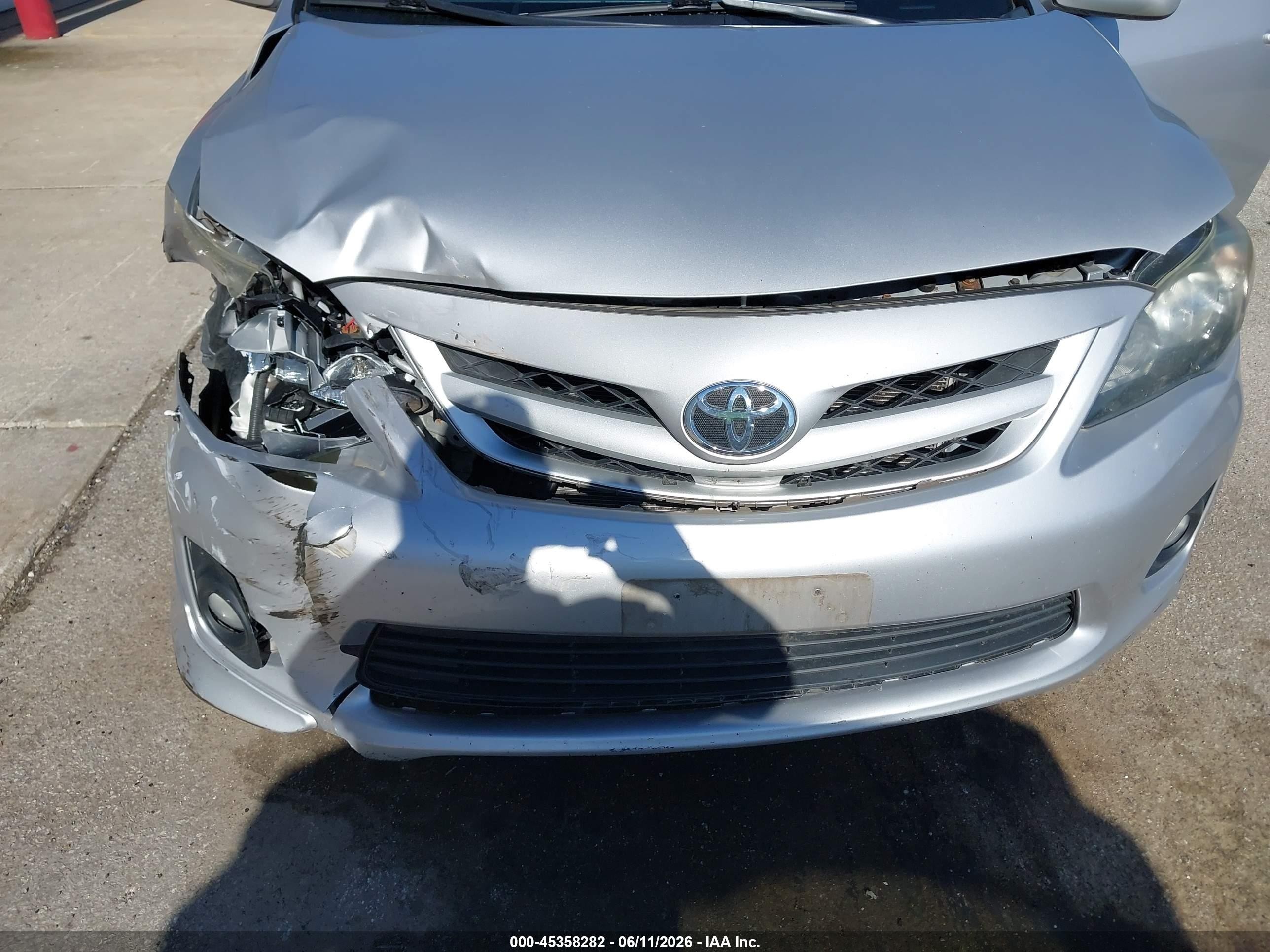 2012 Toyota Corolla S Серебряный vin: 2T1BU4EE7CC813290