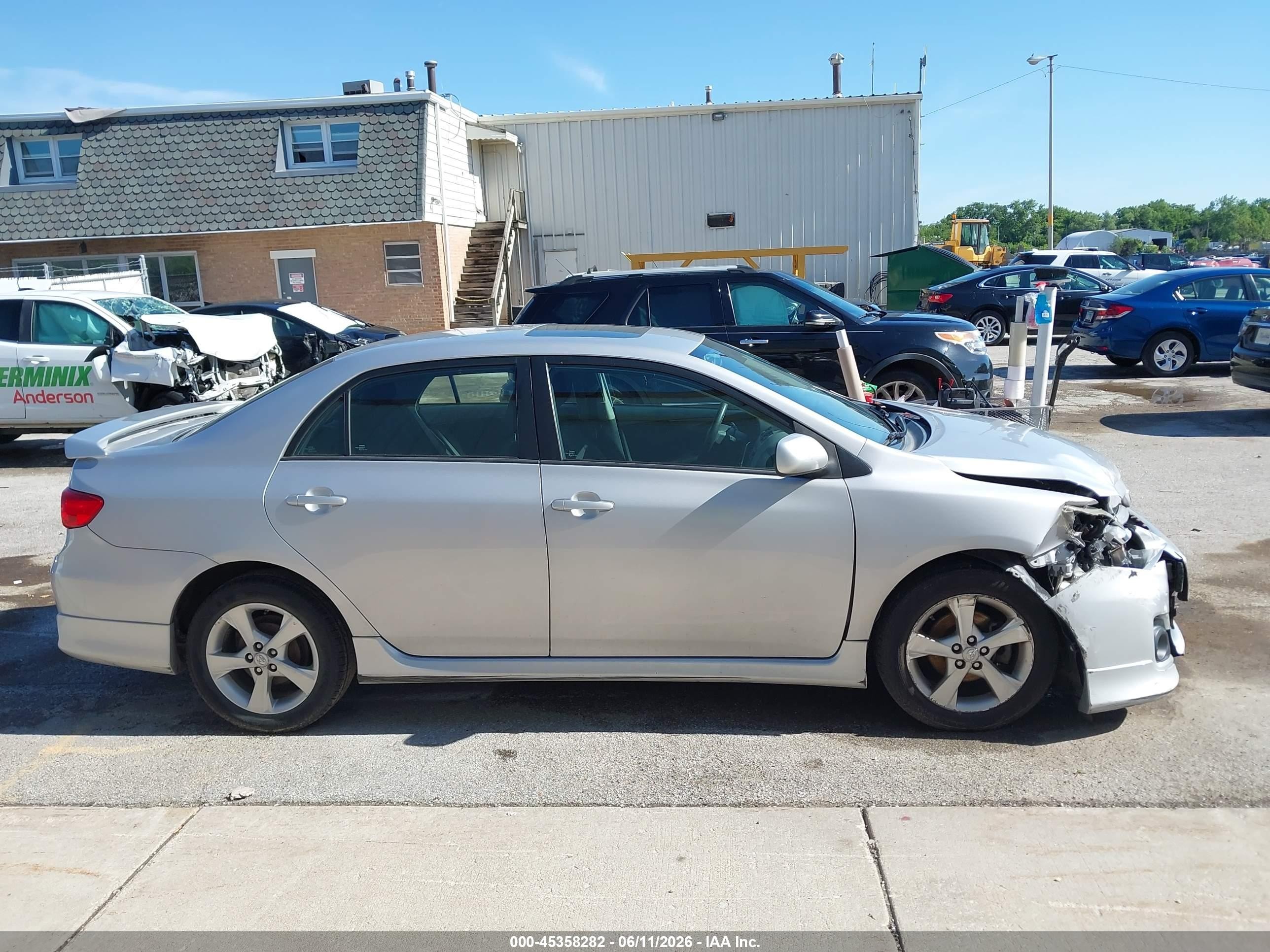 2012 Toyota Corolla S Серебряный vin: 2T1BU4EE7CC813290