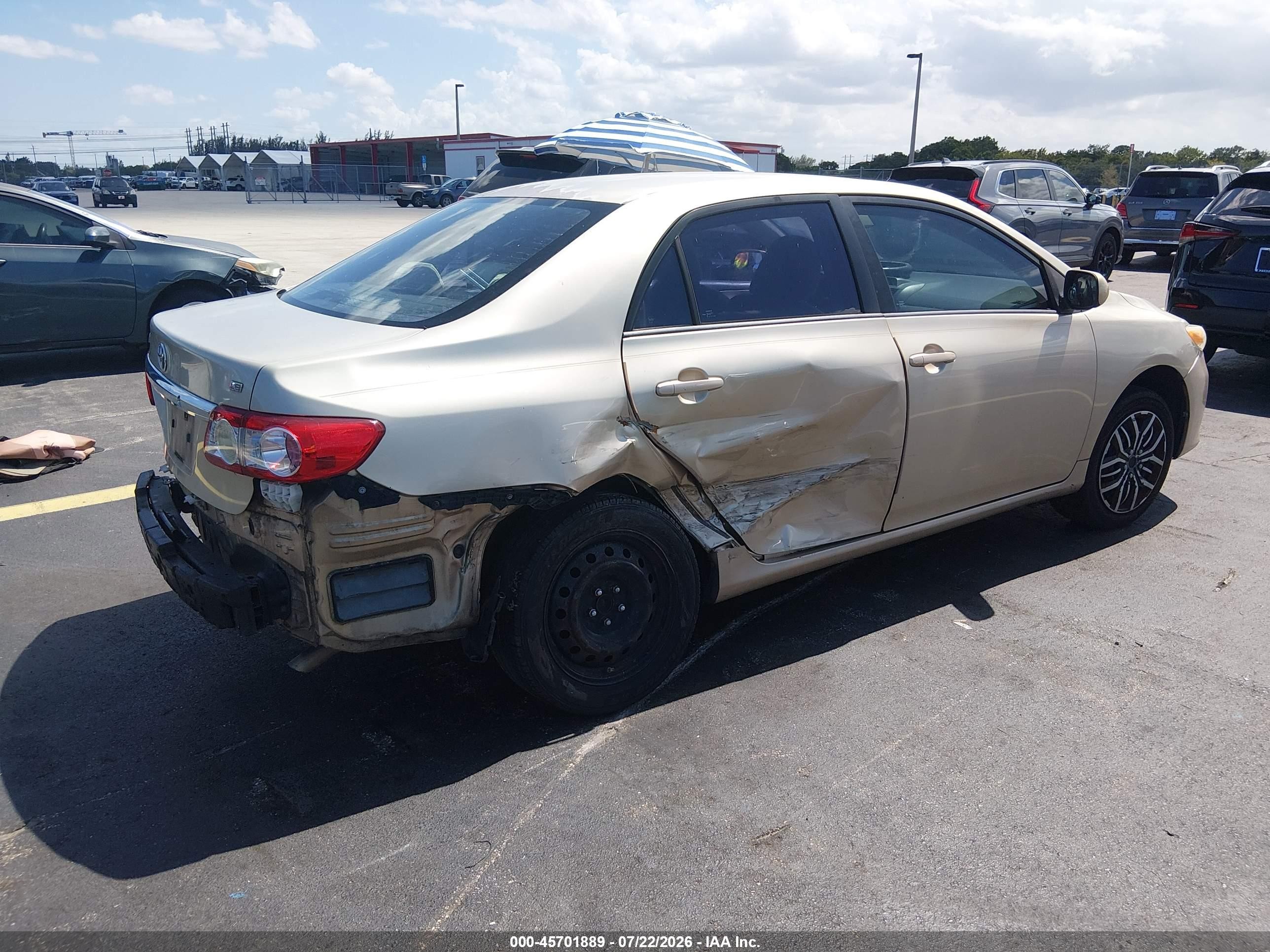 2012 Toyota Corolla Le Gold vin: 2T1BU4EE7CC831286