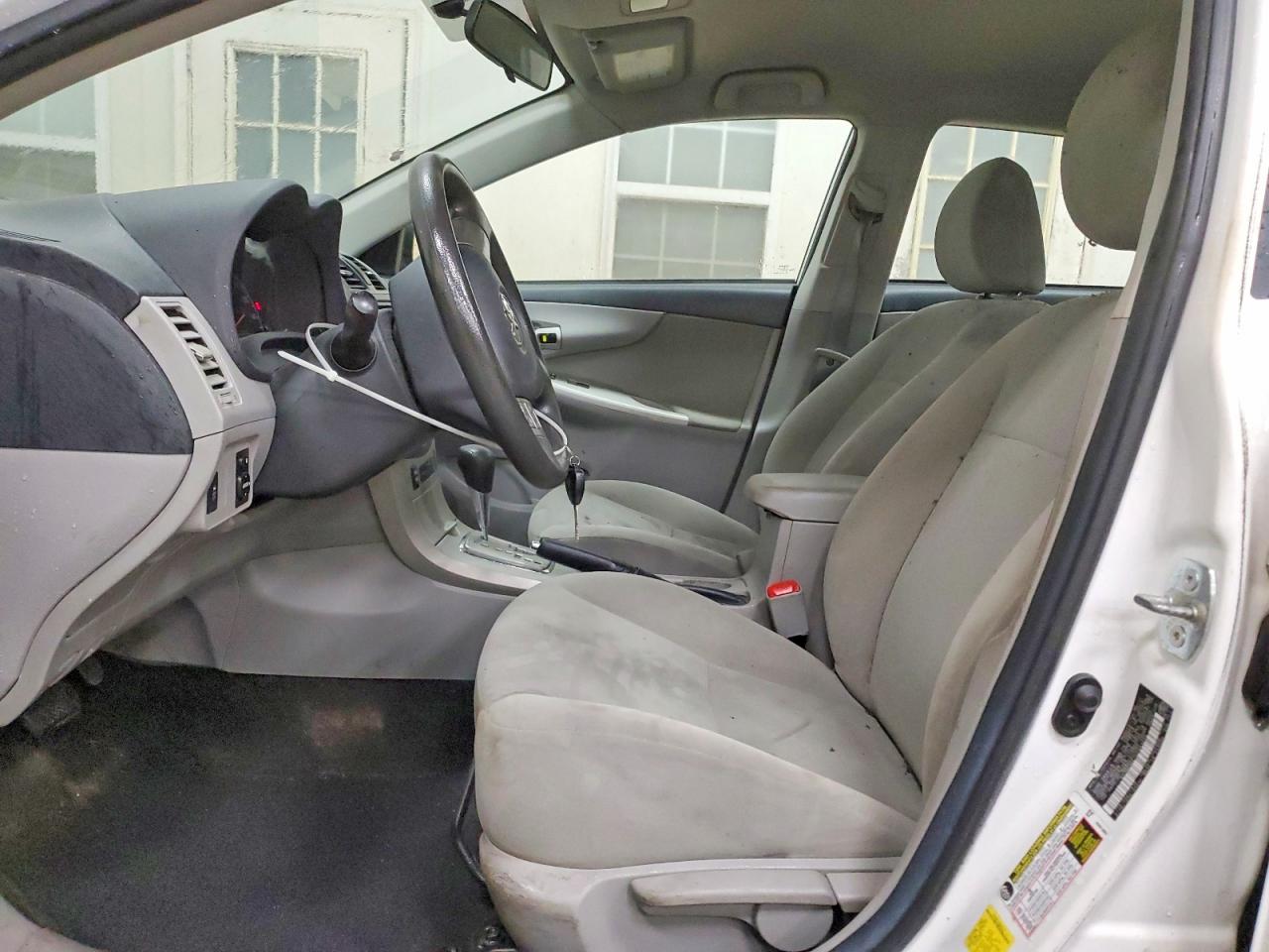 2012 Toyota Corolla Le White vin: 2T1BU4EE7CC843325