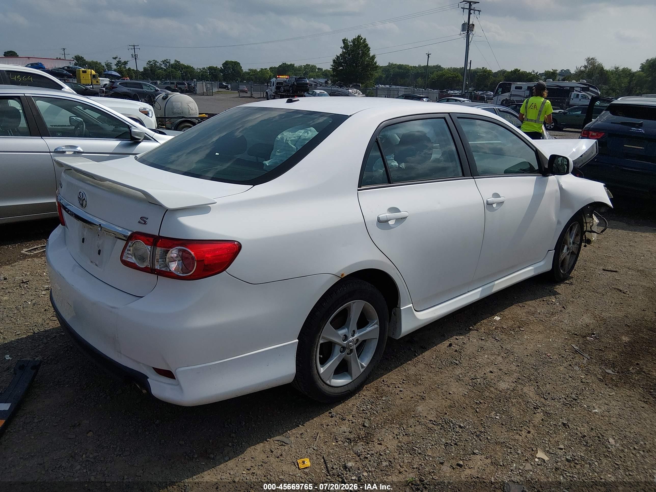 2012 Toyota Corolla S White vin: 2T1BU4EE7CC846371