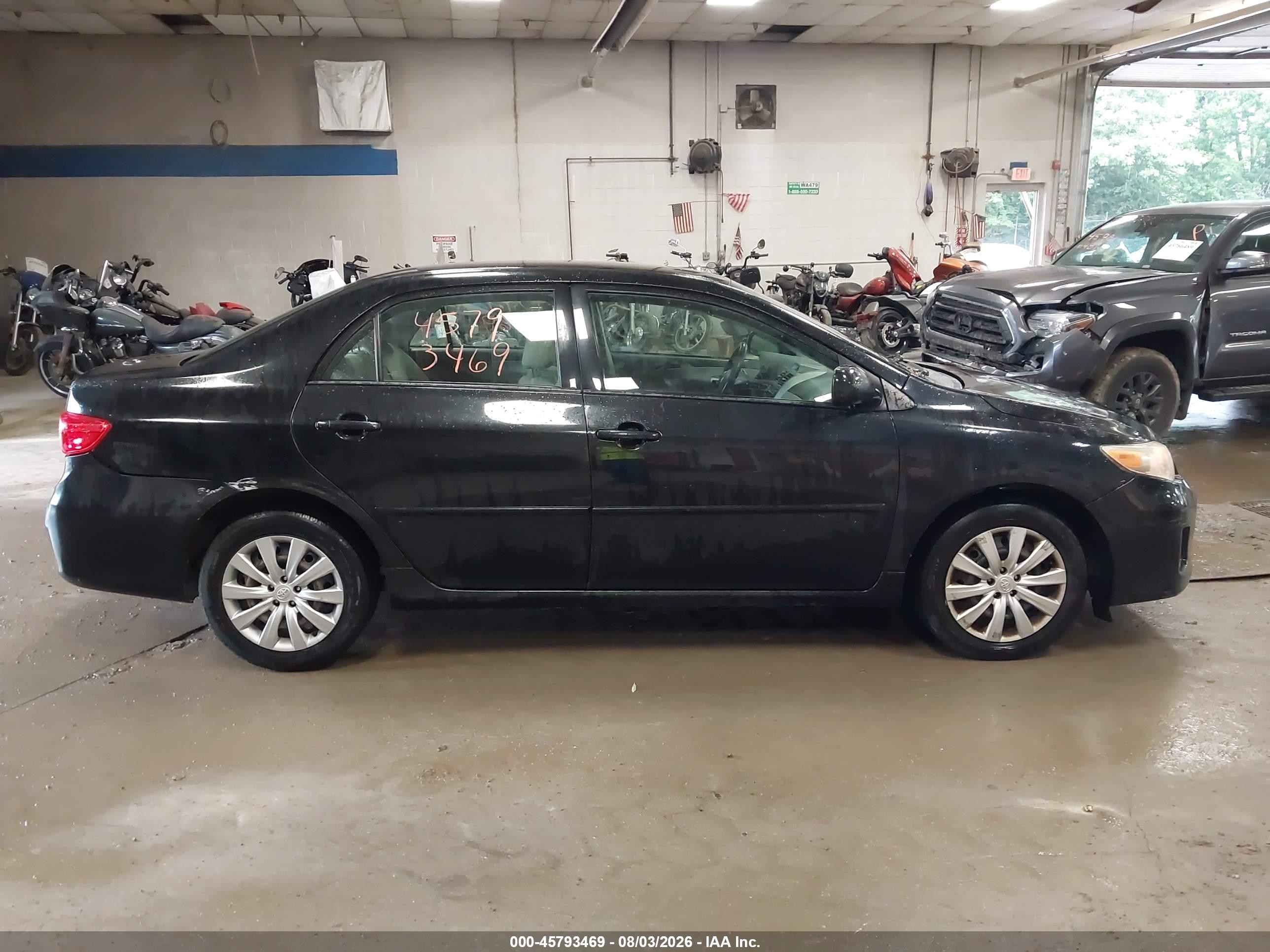 2012 Toyota Corolla Le Black vin: 2T1BU4EE7CC854857