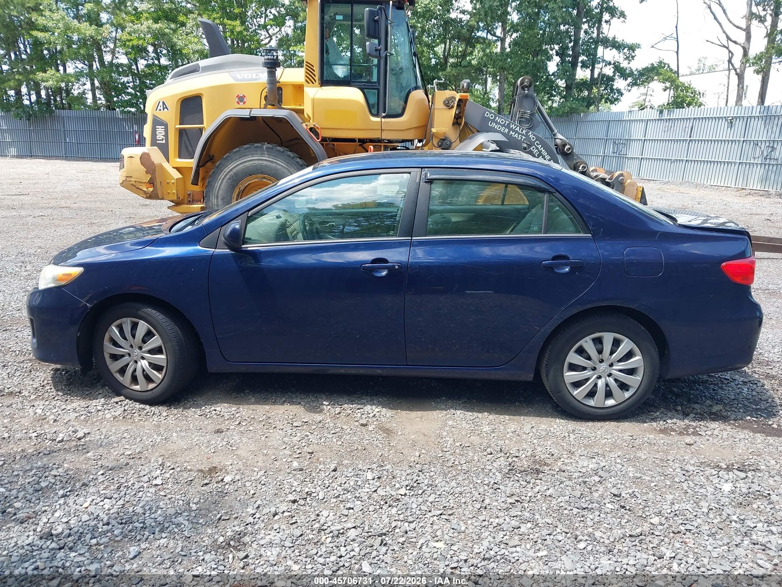 2012 Toyota Corolla Le Blue vin: 2T1BU4EE7CC857225