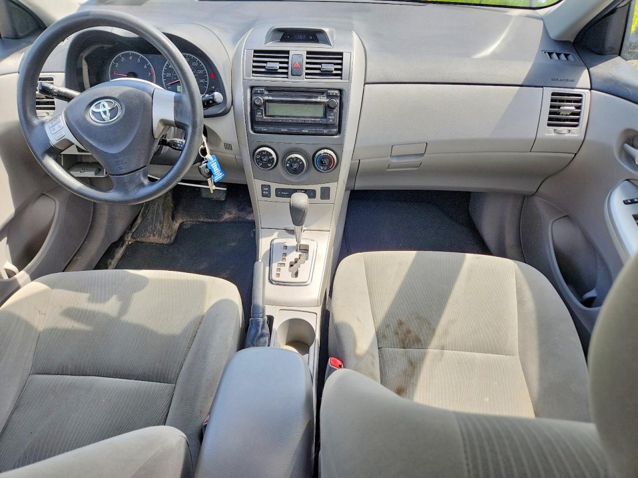 2011 Toyota Coralla Silver vin: 2T1BU4EE7CC870993