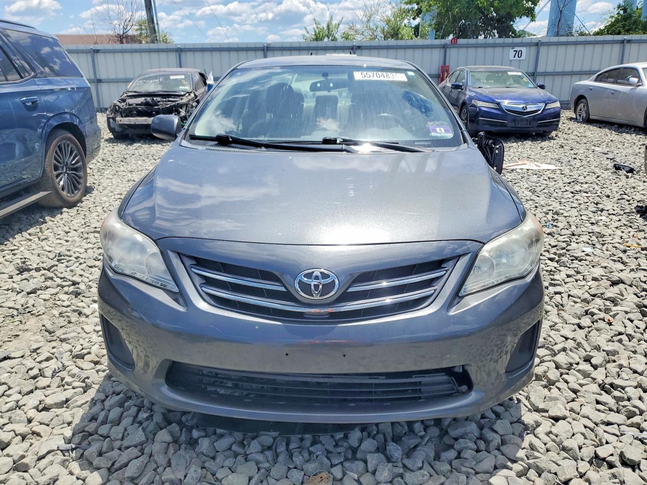 2012 Toyota Corolla Le Gray vin: 2T1BU4EE7CC875837