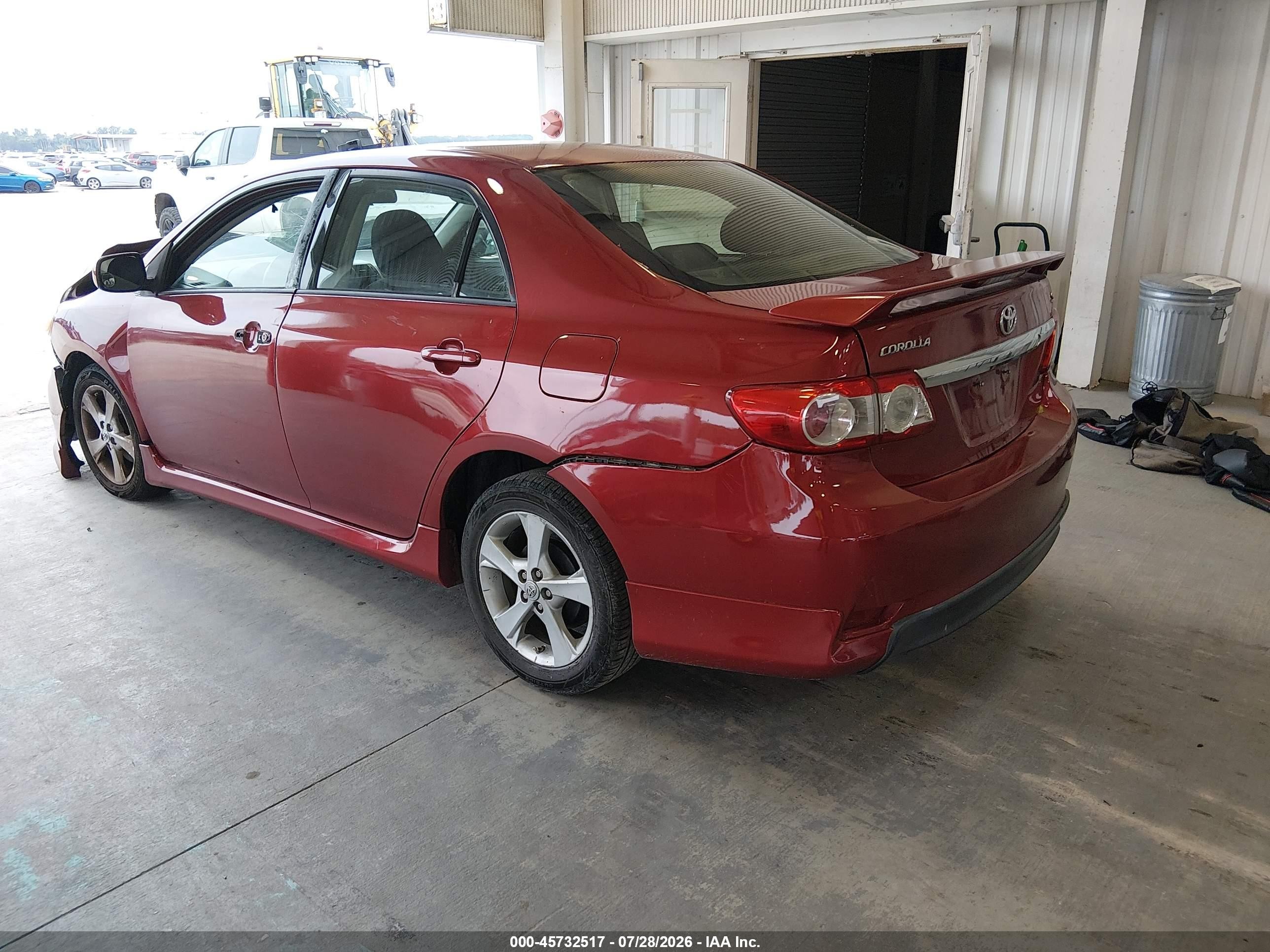 2012 Toyota Corolla S Красный vin: 2T1BU4EE7CC878060