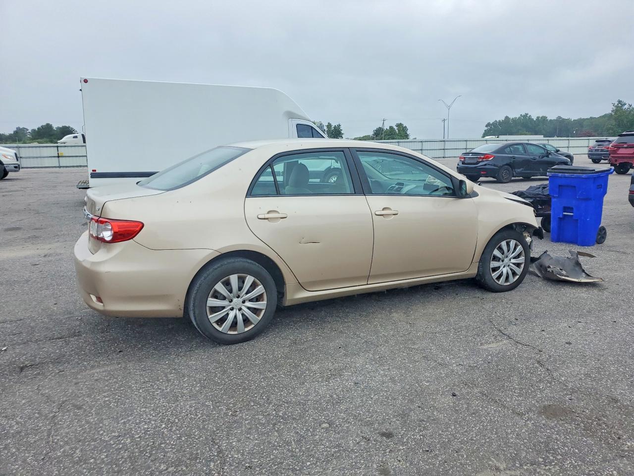 2012 Toyota Corolla Le Gold vin: 2T1BU4EE7CC879564