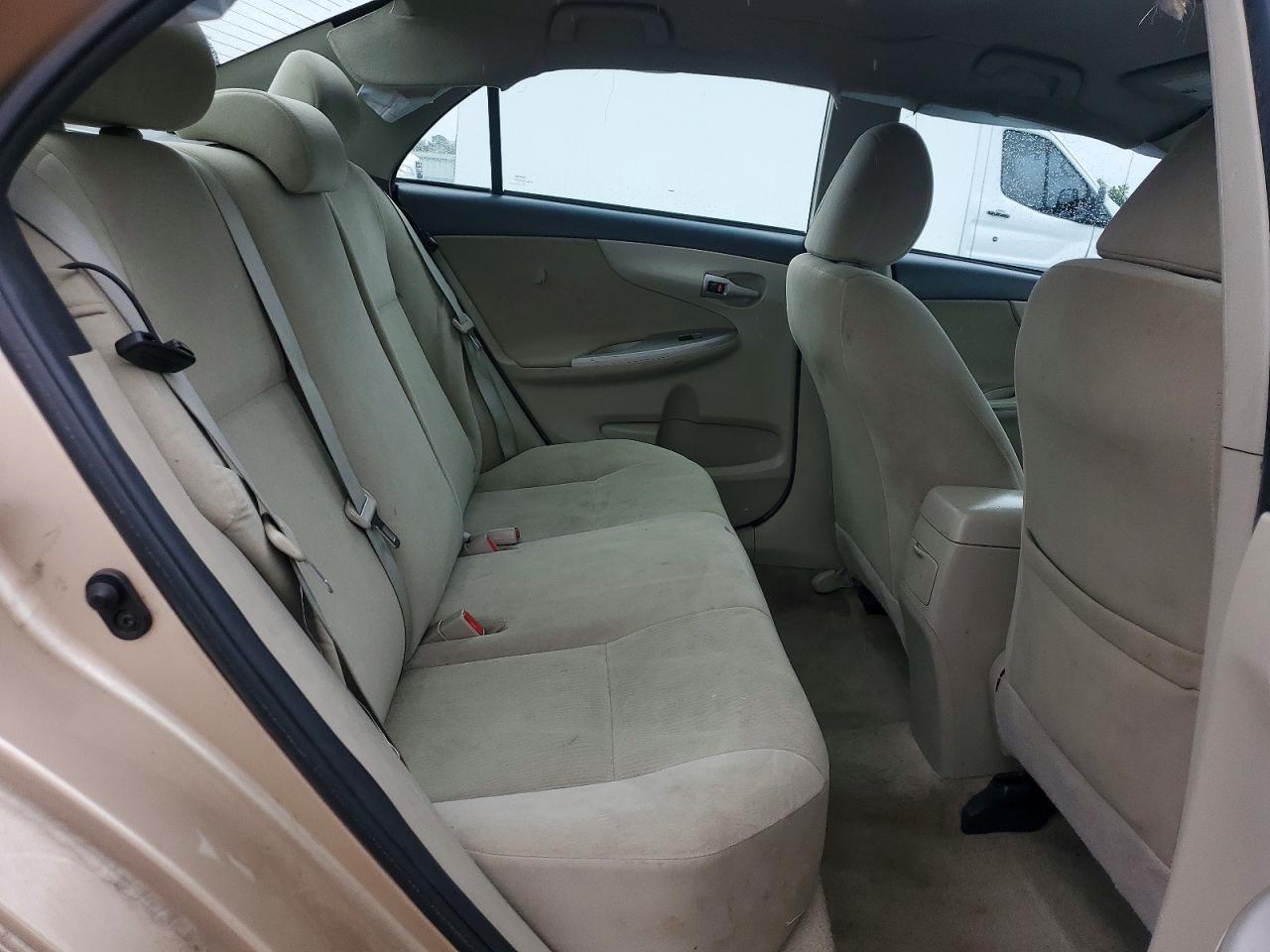 2012 Toyota Corolla Le Gold vin: 2T1BU4EE7CC879564
