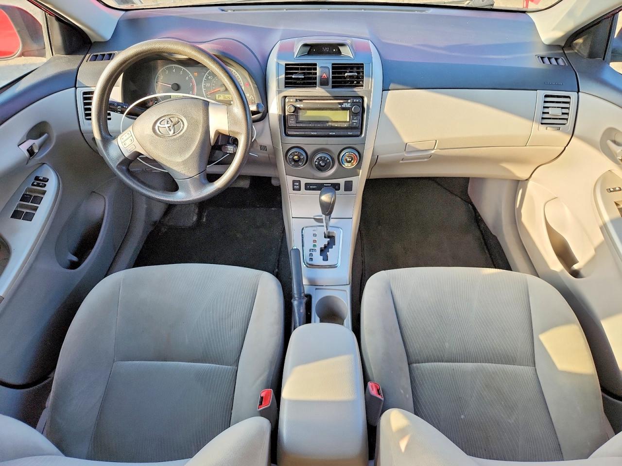 2012 Toyota Corolla Le Red vin: 2T1BU4EE7CC886501