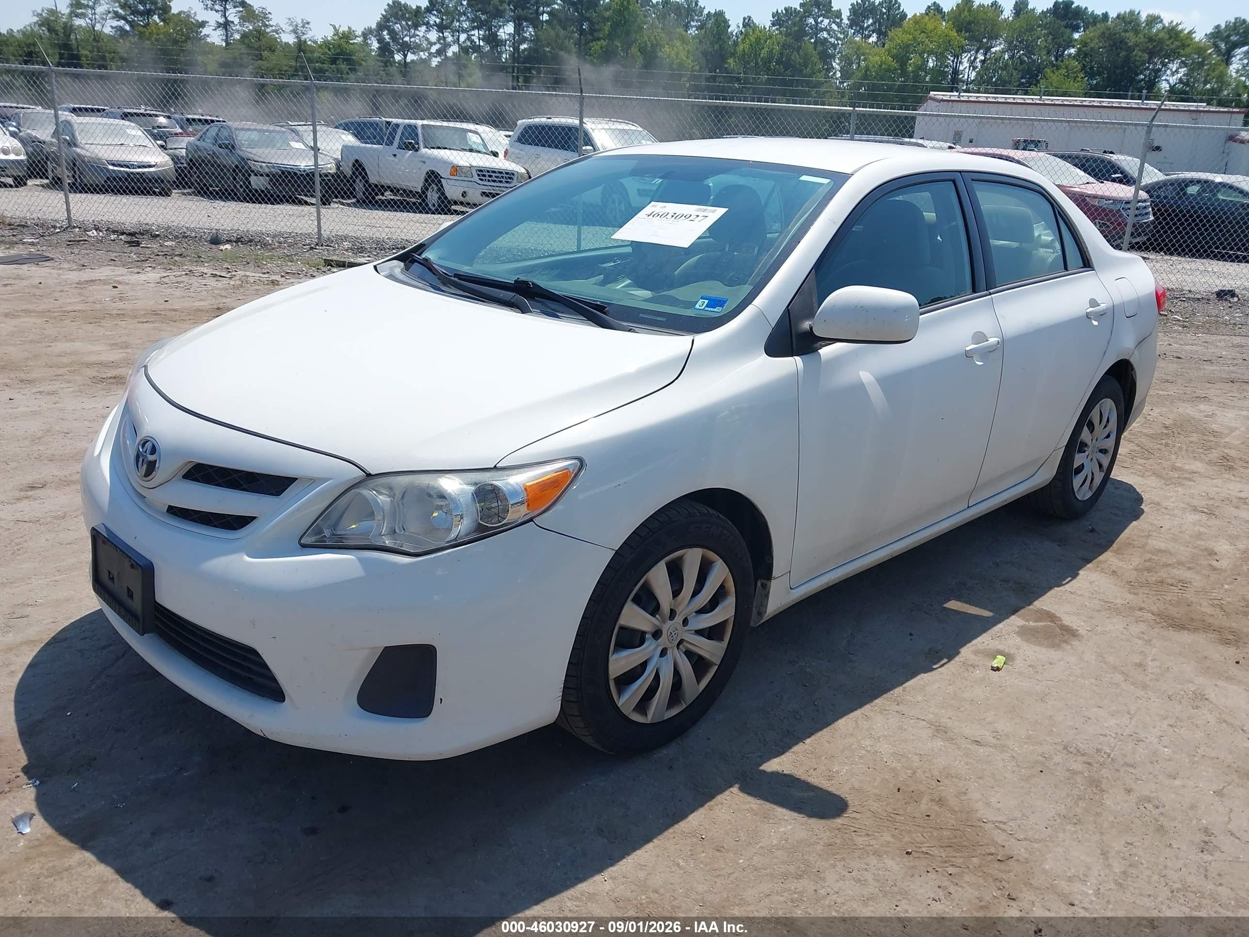 2012 Toyota Corolla Le White vin: 2T1BU4EE7CC892248