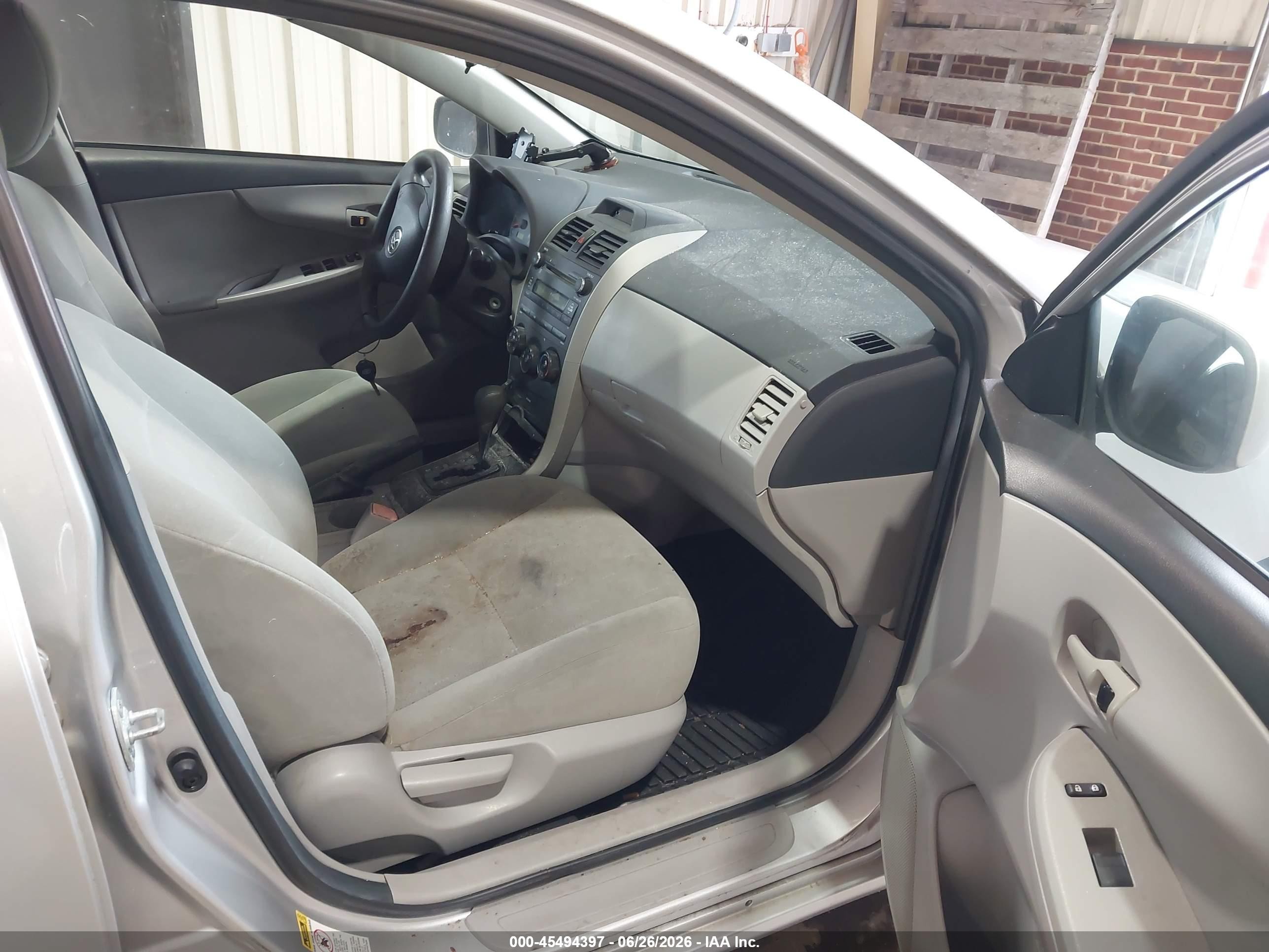 2012 Toyota Corolla L Silver vin: 2T1BU4EE7CC892976