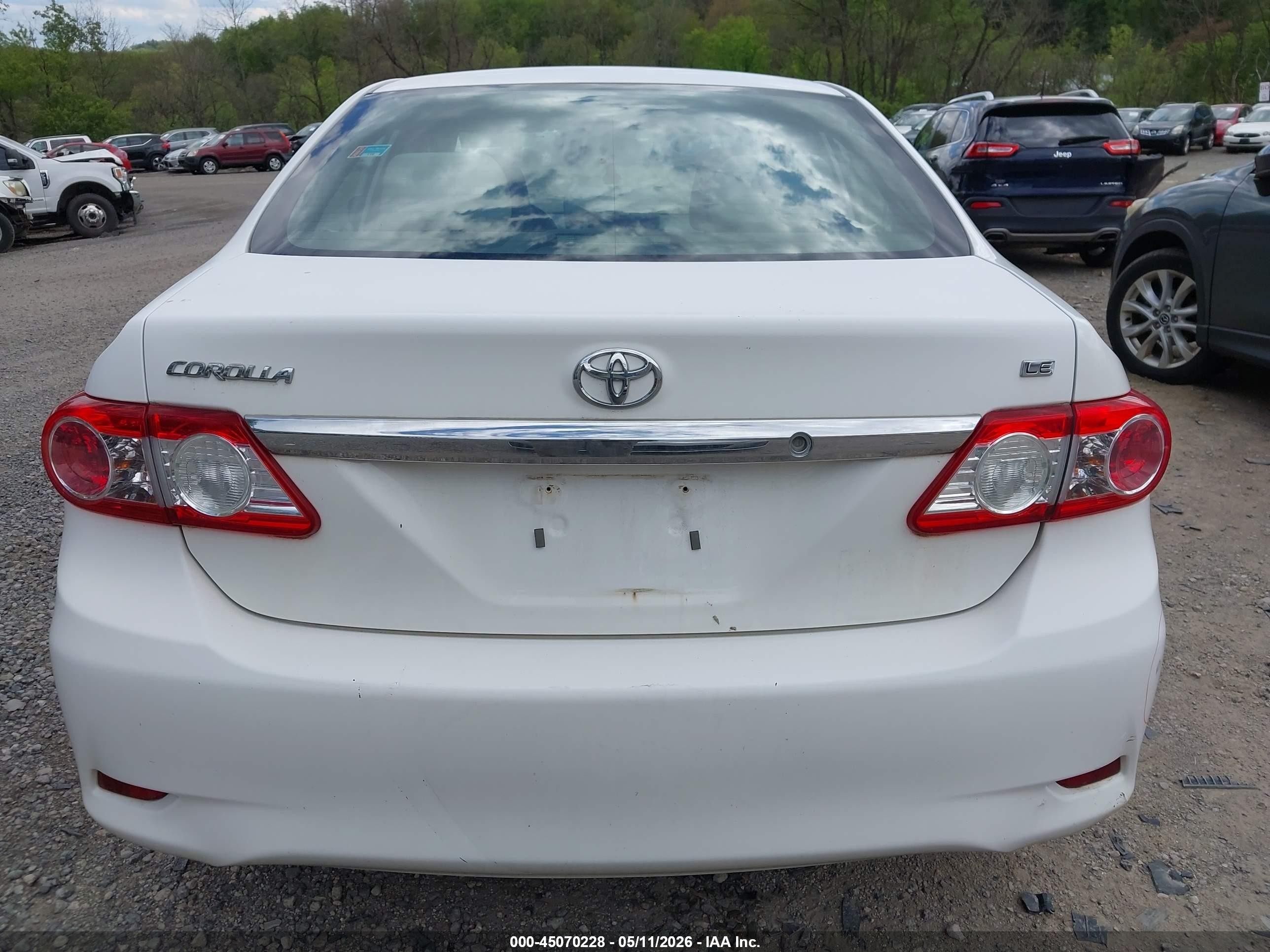 2012 Toyota Corolla Le White vin: 2T1BU4EE7CC910697