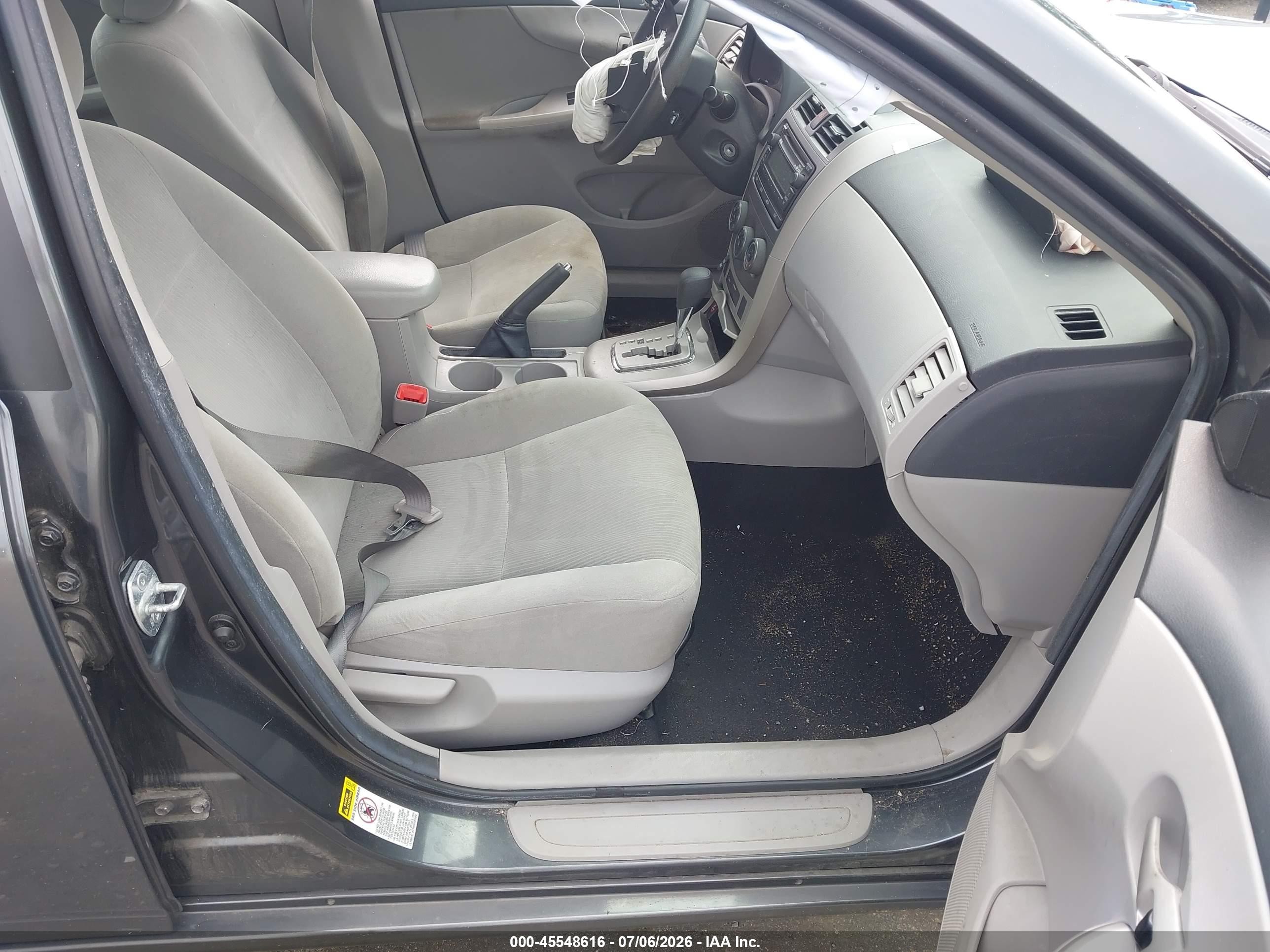 2012 Toyota Corolla Le Gray vin: 2T1BU4EE7CC912644