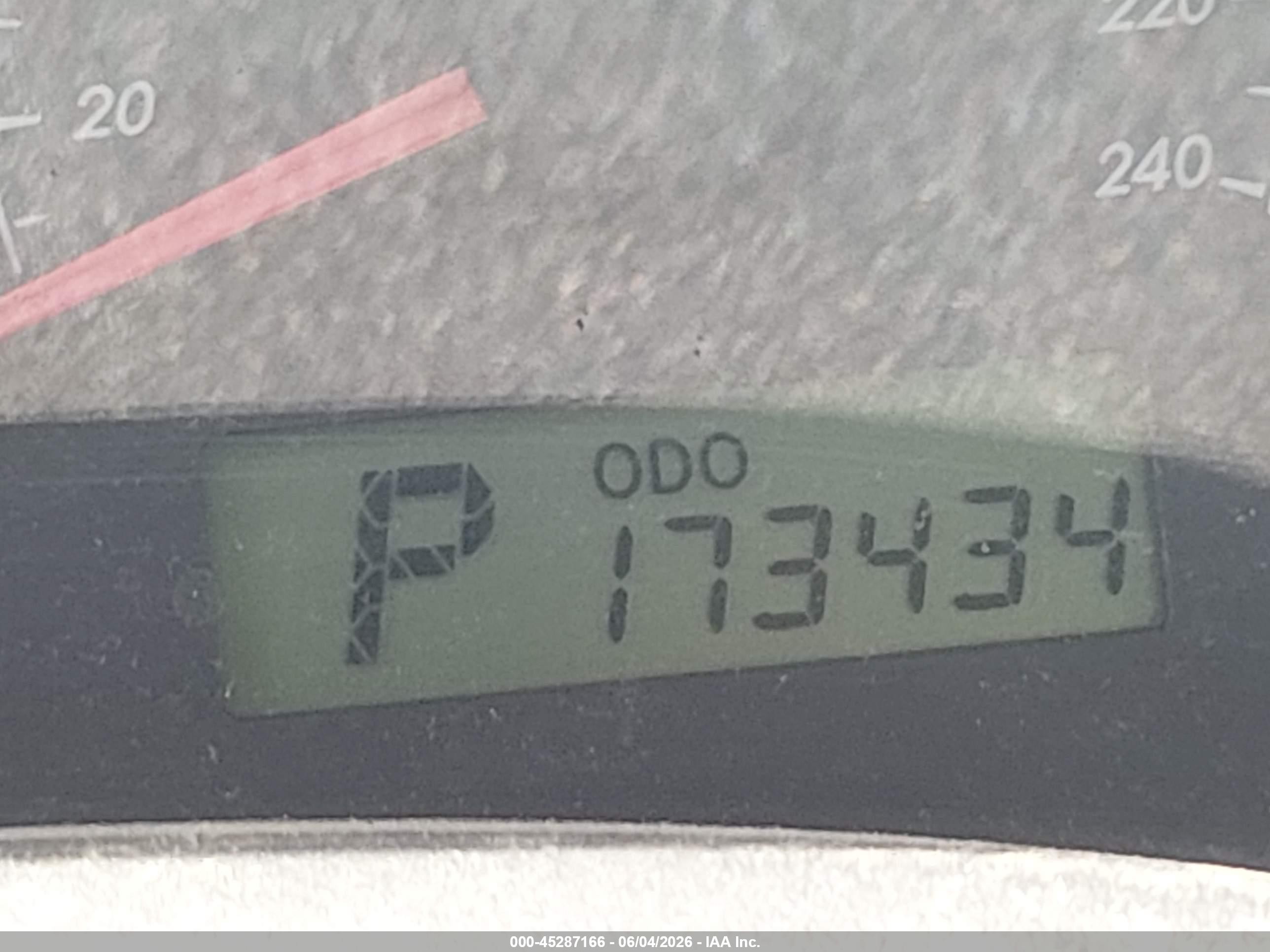 2013 Toyota Corolla Le Gray vin: 2T1BU4EE7DC008505