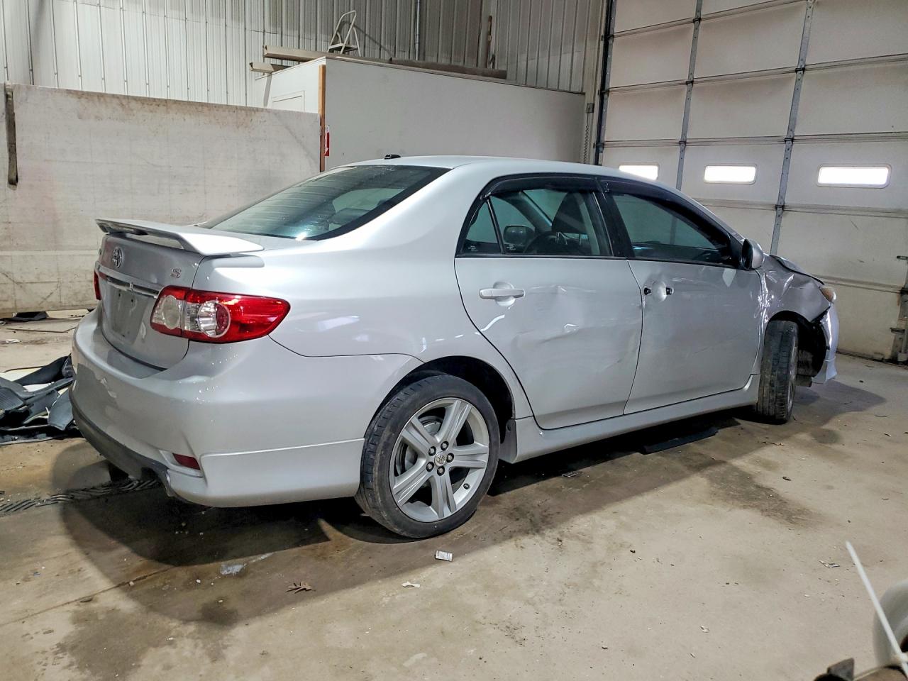 2013 Toyota Corolla S Silver vin: 2T1BU4EE7DC009525