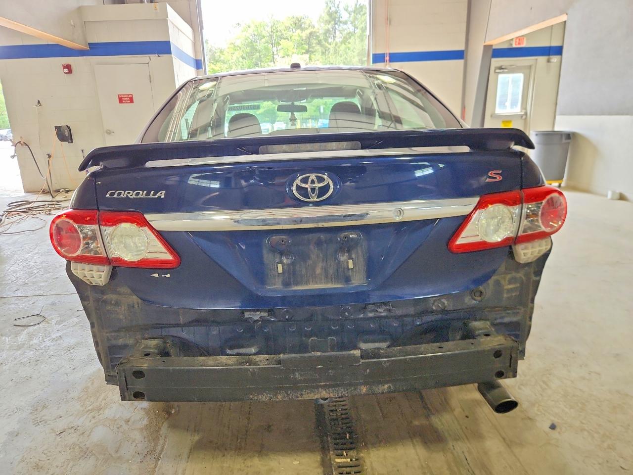 2013 Toyota Corolla Base Blue vin: 2T1BU4EE7DC018208