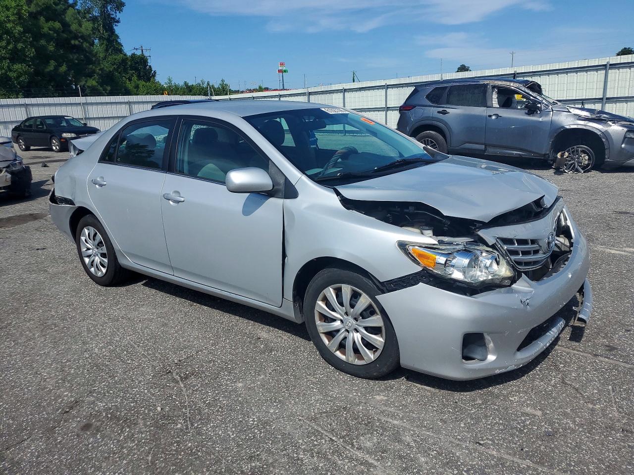 2013 Toyota Corolla Le Silver vin: 2T1BU4EE7DC019116