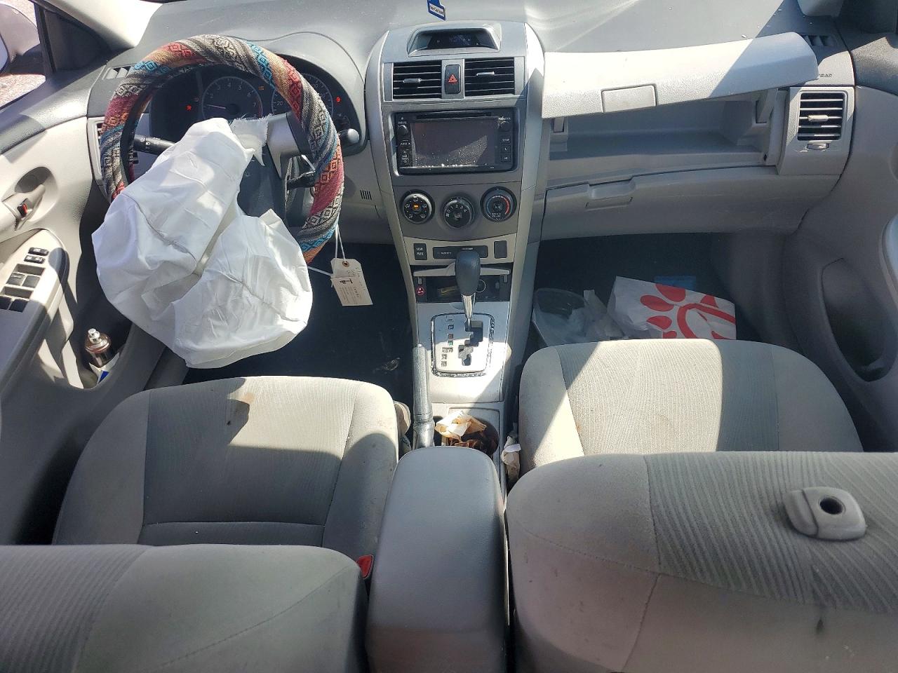 2013 Toyota Corolla Le Silver vin: 2T1BU4EE7DC019116