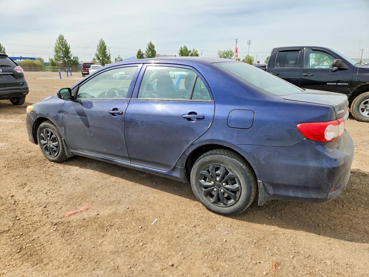 2013 Toyota Corolla L Blue vin: 2T1BU4EE7DC031766