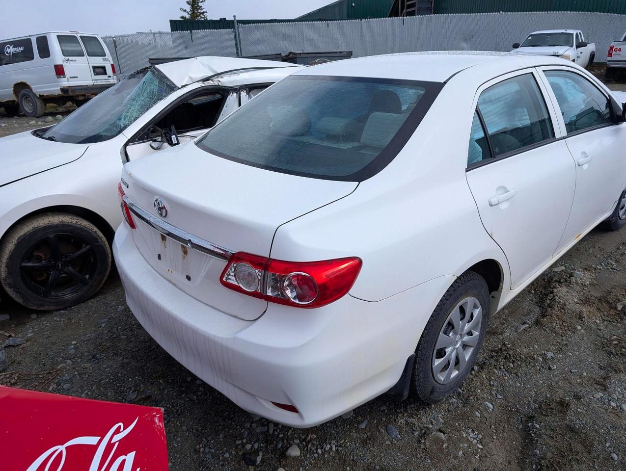 2013 Toyota Corolla L Белый vin: 2T1BU4EE7DC046414