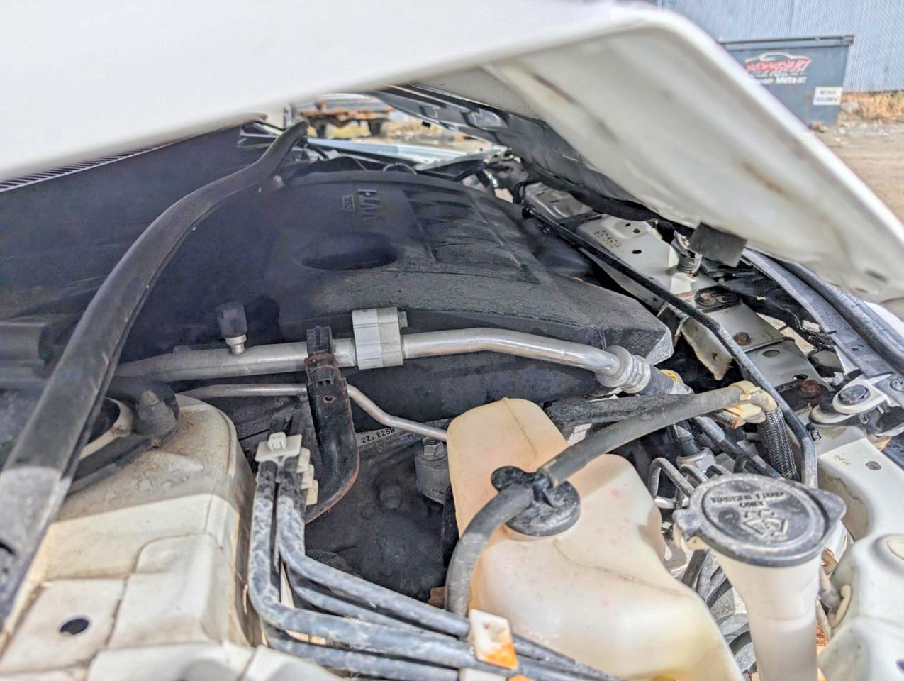 2013 Toyota Corolla L Белый vin: 2T1BU4EE7DC046414