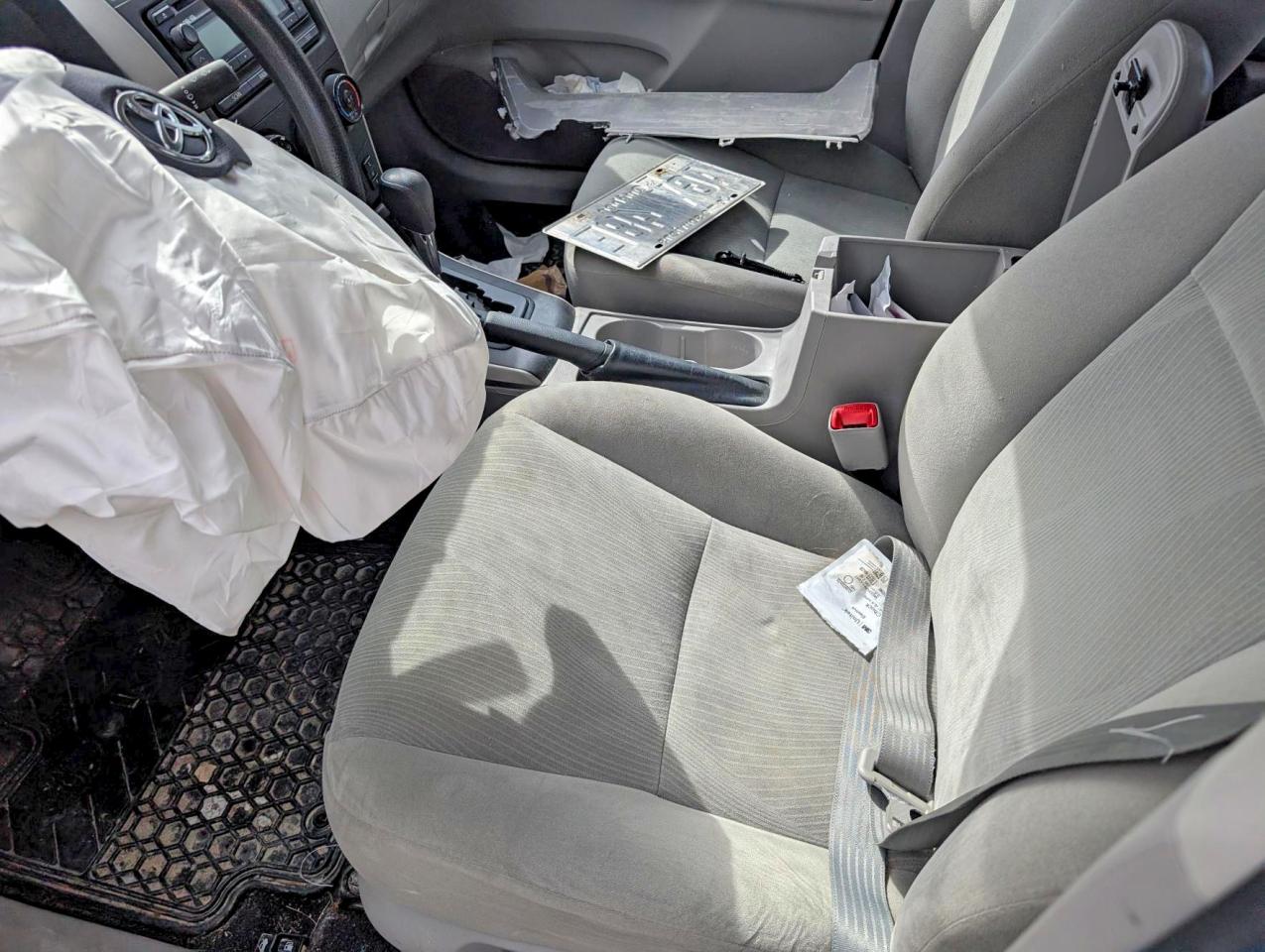2013 Toyota Corolla L Белый vin: 2T1BU4EE7DC046414