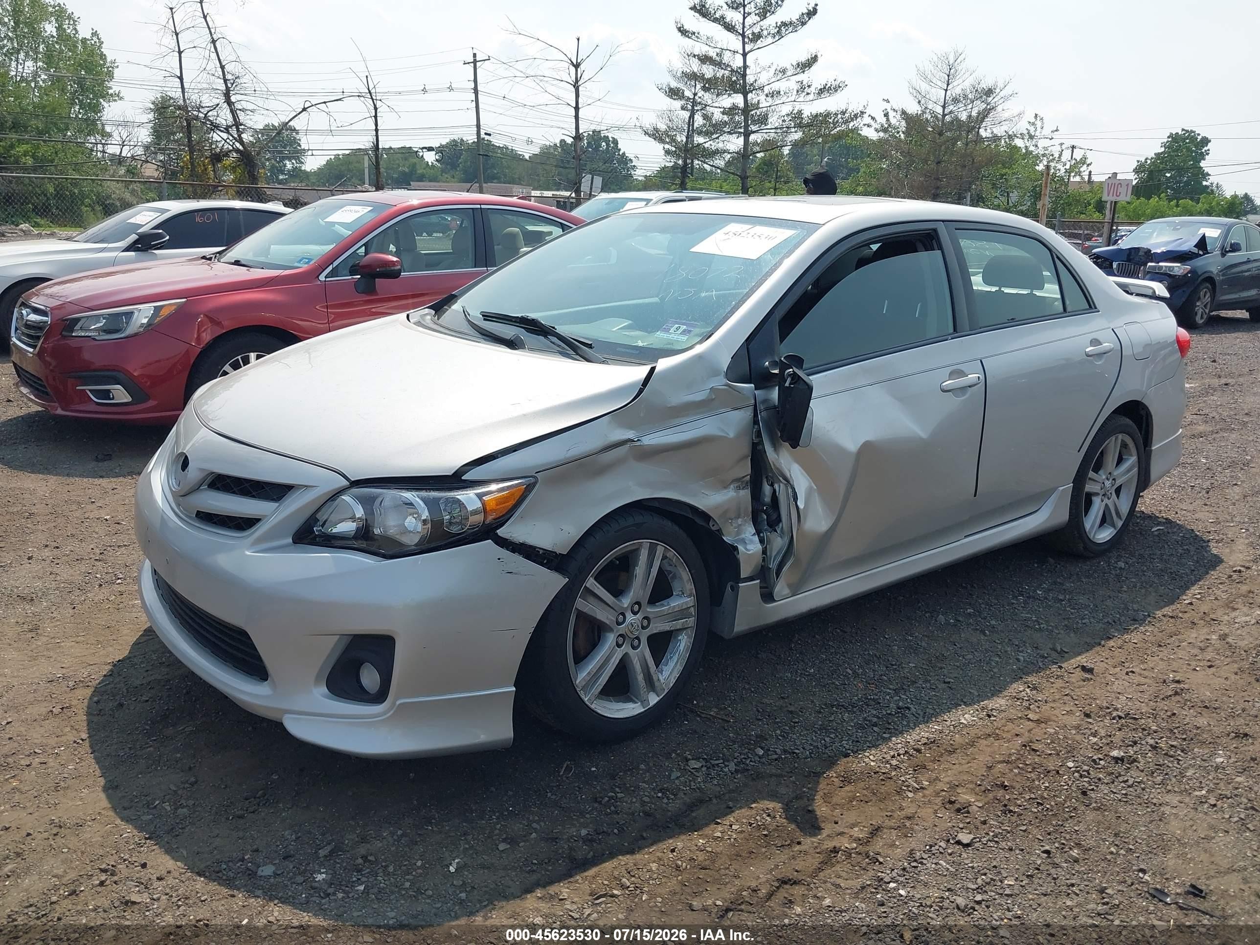 2013 Toyota Corolla S Silver vin: 2T1BU4EE7DC055694