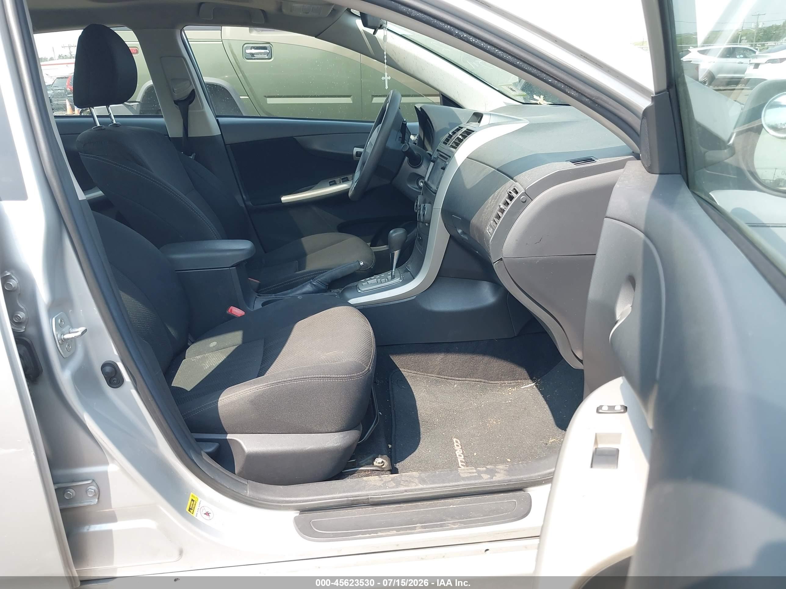 2013 Toyota Corolla S Silver vin: 2T1BU4EE7DC055694