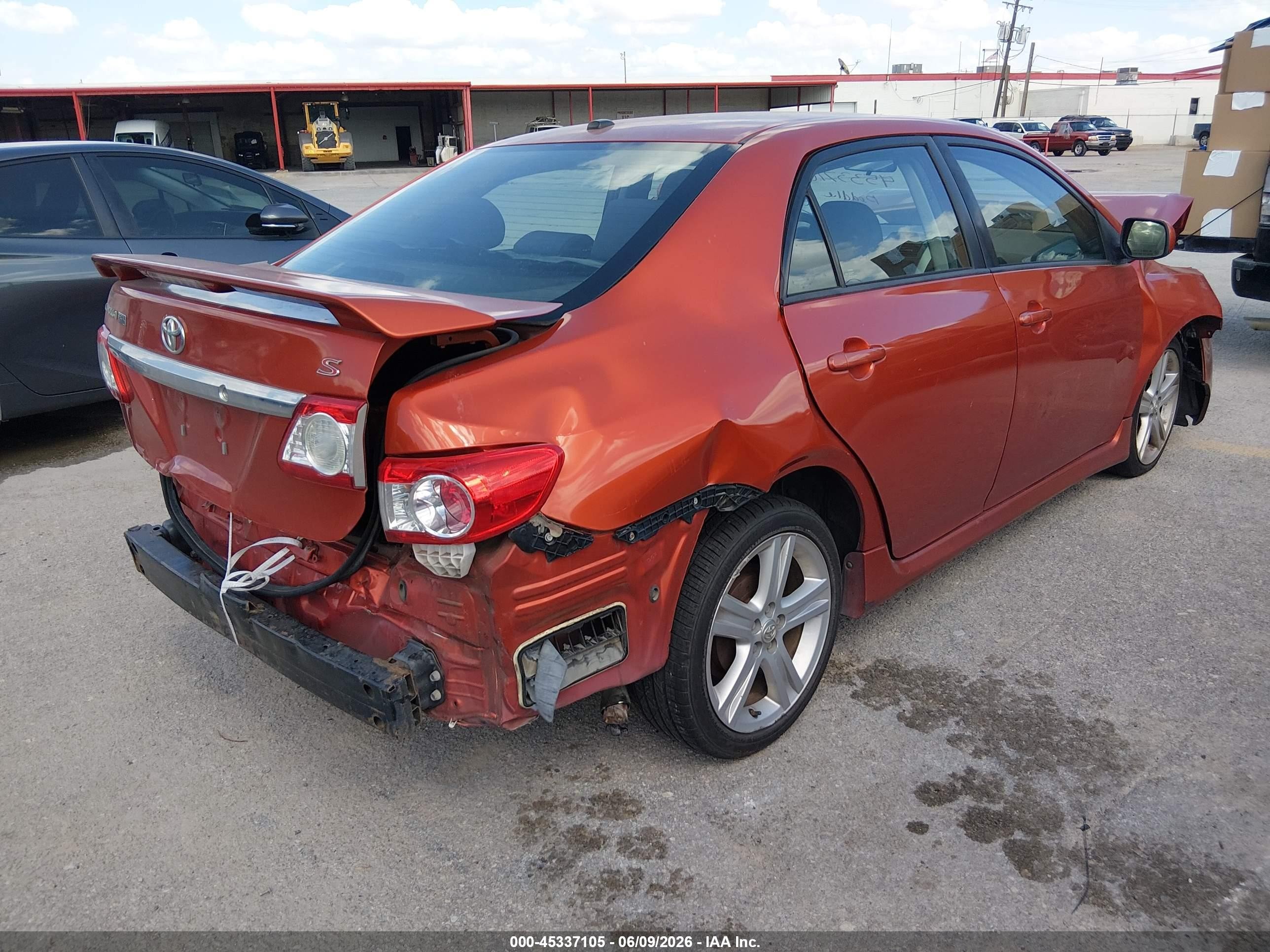 2013 Toyota Corolla S Special Edition Orange vin: 2T1BU4EE7DC065562