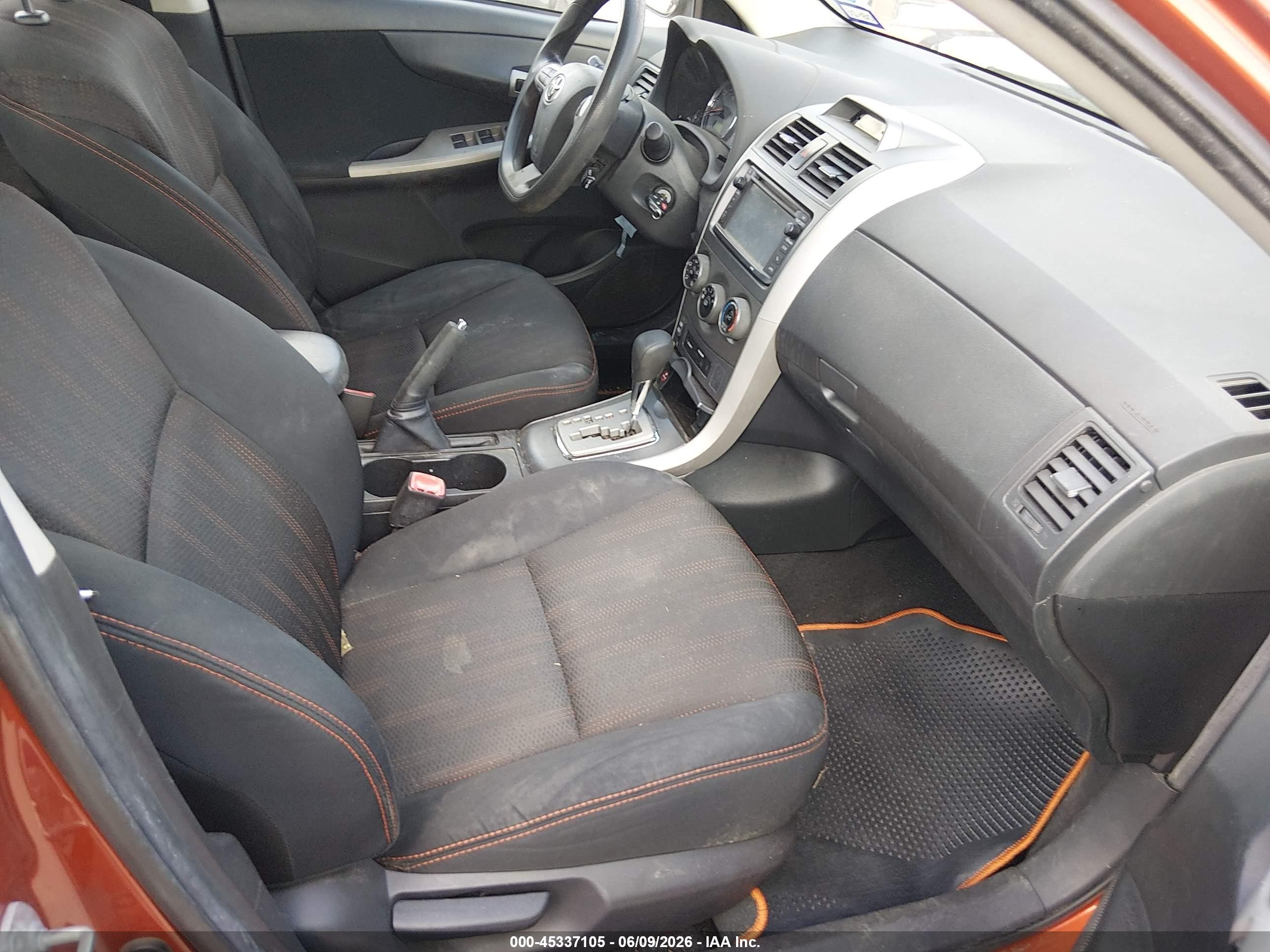 2013 Toyota Corolla S Special Edition Orange vin: 2T1BU4EE7DC065562