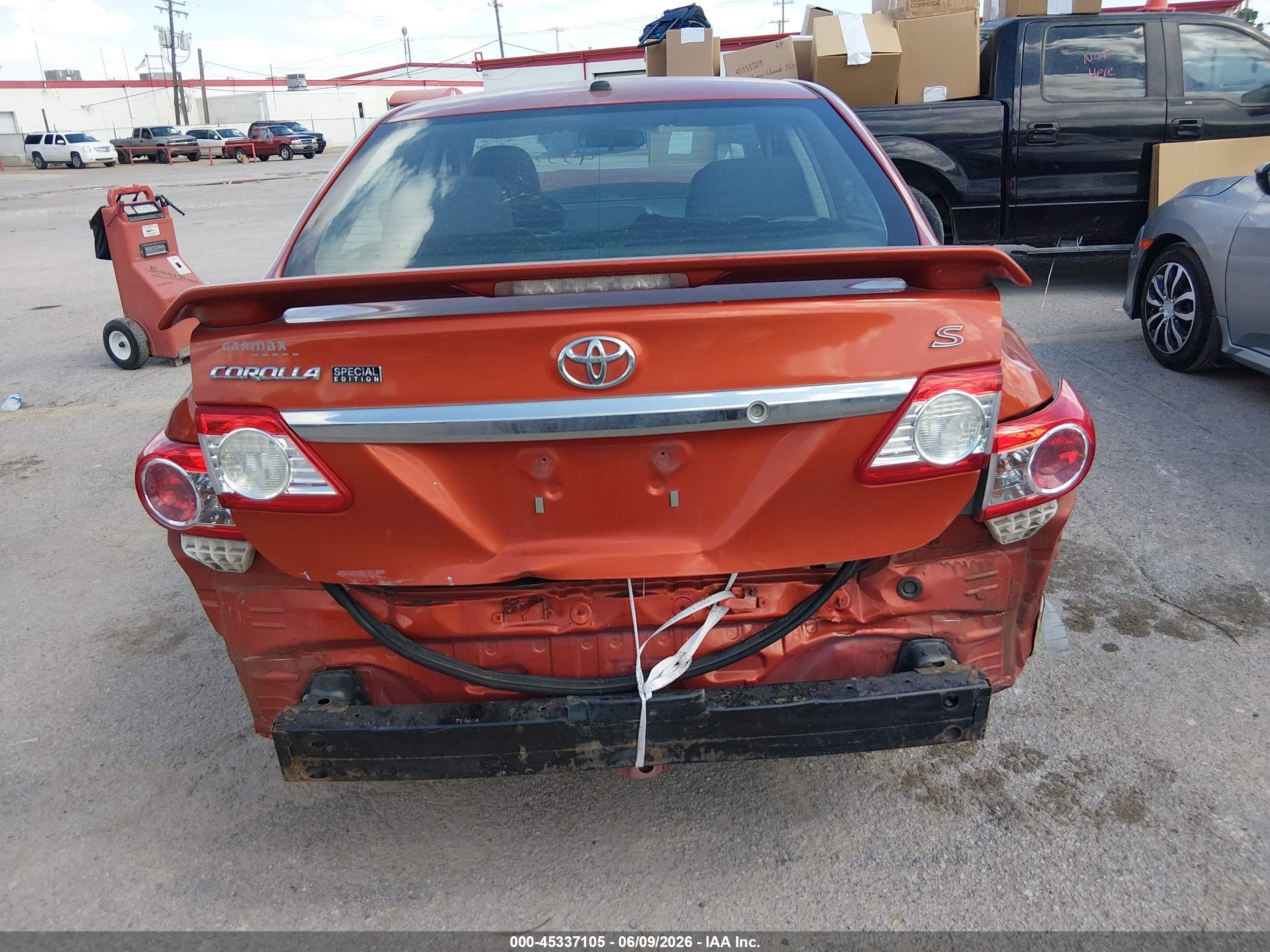 2013 Toyota Corolla S Special Edition Orange vin: 2T1BU4EE7DC065562