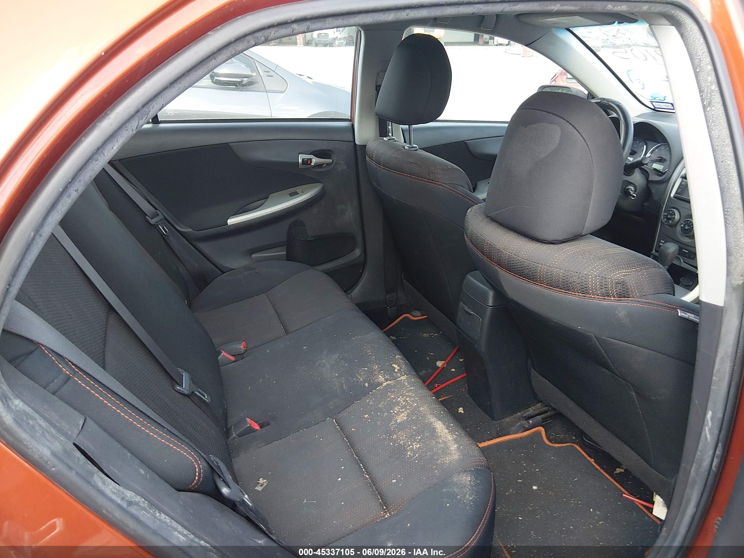 2013 Toyota Corolla S Special Edition Orange vin: 2T1BU4EE7DC065562