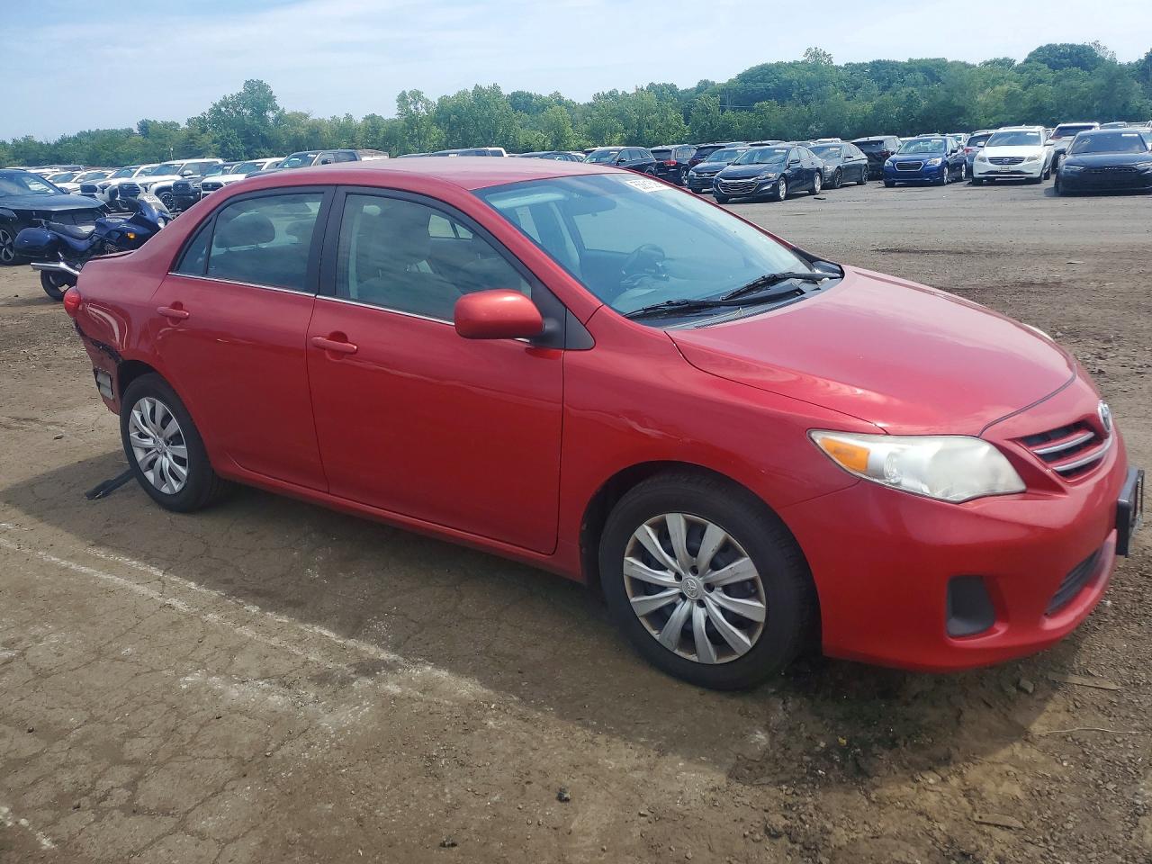 2013 Toyota Corolla Le Red vin: 2T1BU4EE7DC068090