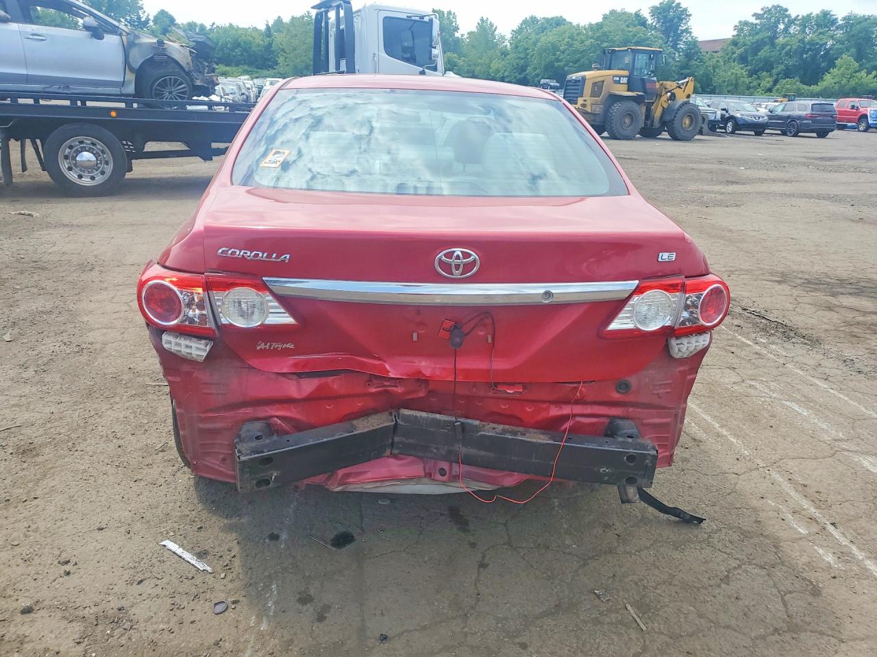 2013 Toyota Corolla Le Red vin: 2T1BU4EE7DC068090