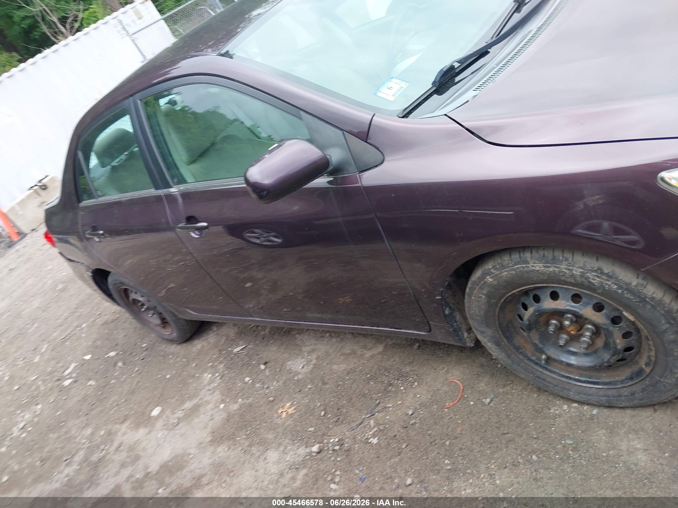2013 Toyota Corolla Le Special Edition Purple vin: 2T1BU4EE7DC072432