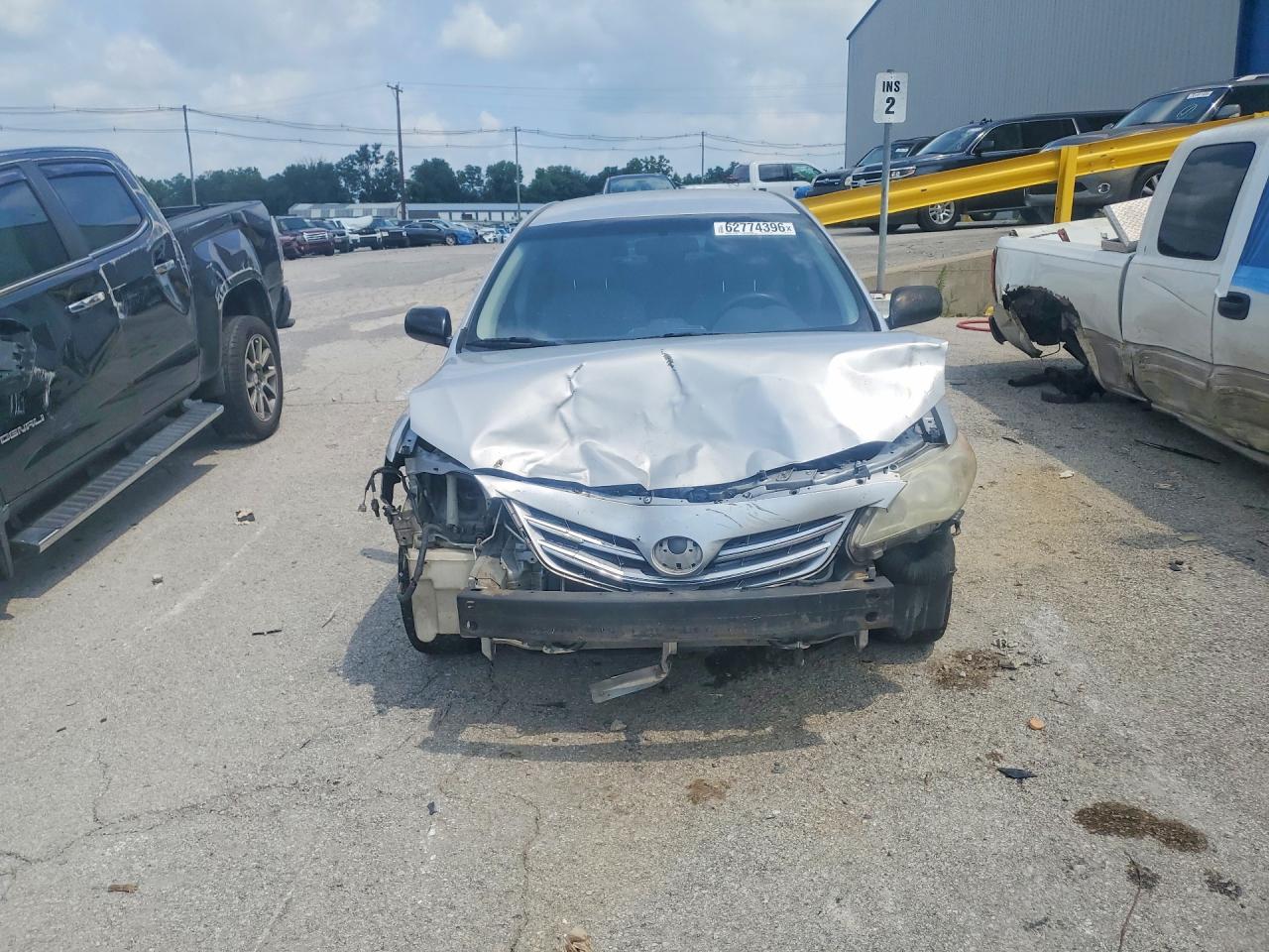 2013 Toyota Corolla Le Silver vin: 2T1BU4EE7DC076111