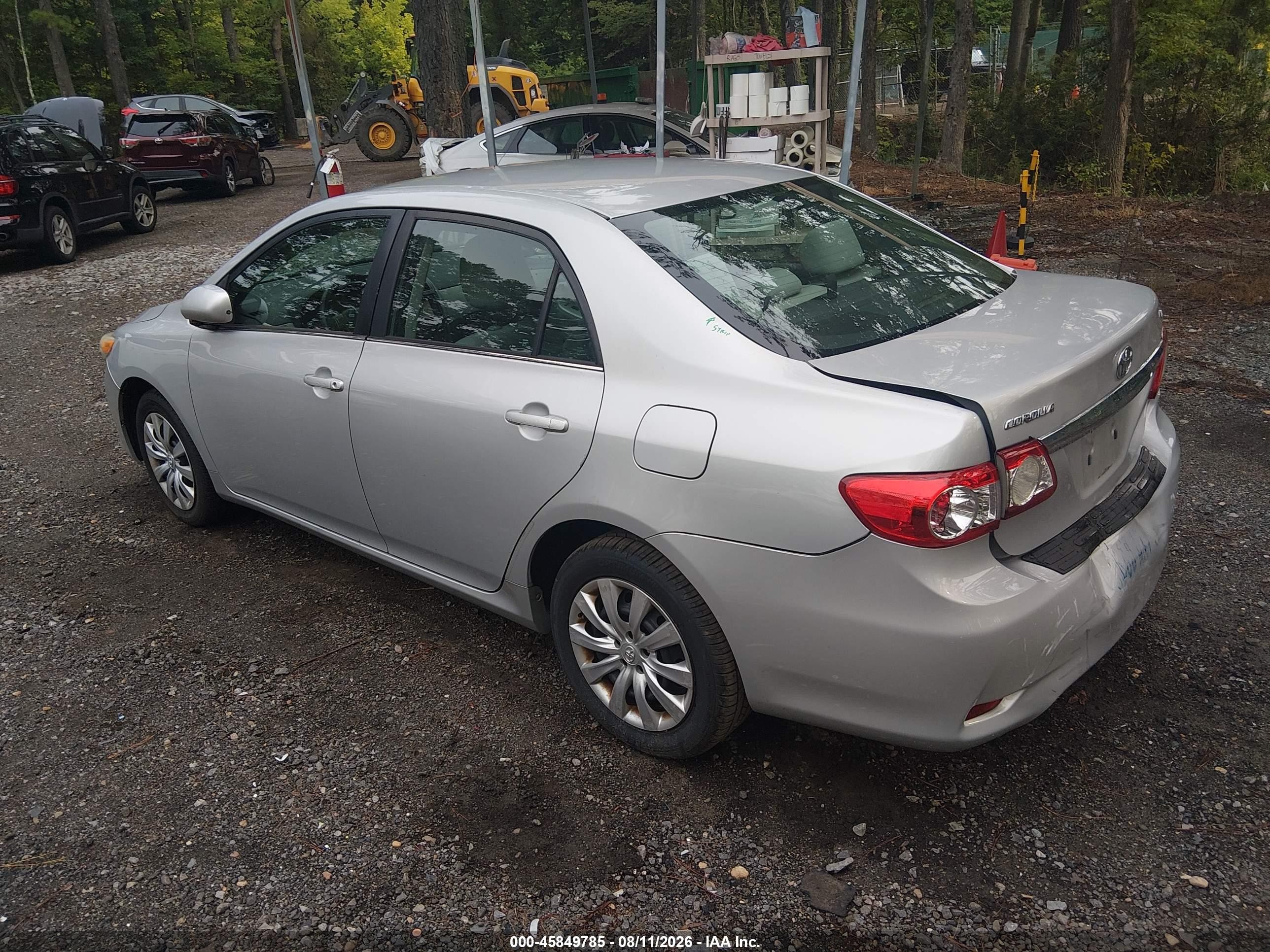 2013 Toyota Corolla Le Gray vin: 2T1BU4EE7DC087478