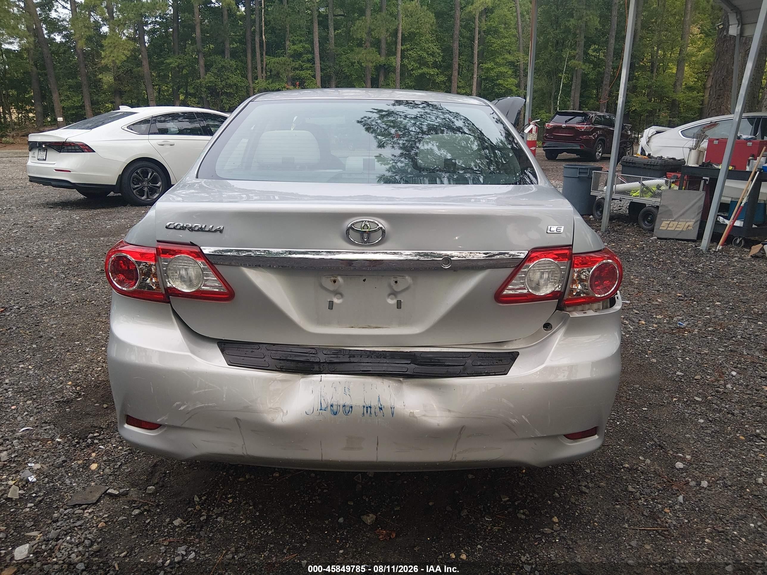 2013 Toyota Corolla Le Gray vin: 2T1BU4EE7DC087478