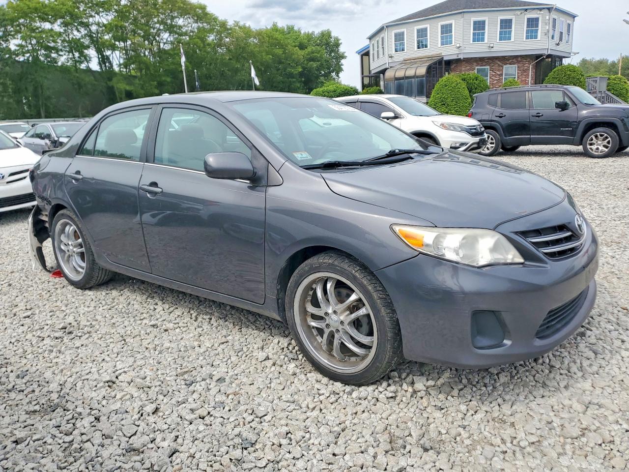 2013 Toyota Corolla Le Gray vin: 2T1BU4EE7DC116672