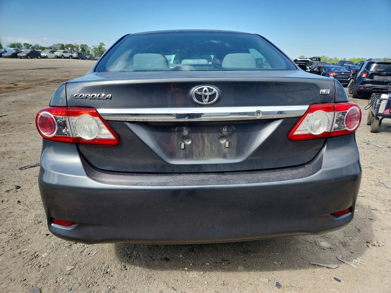 2013 Toyota Corolla Le Серый vin: 2T1BU4EE7DC118440