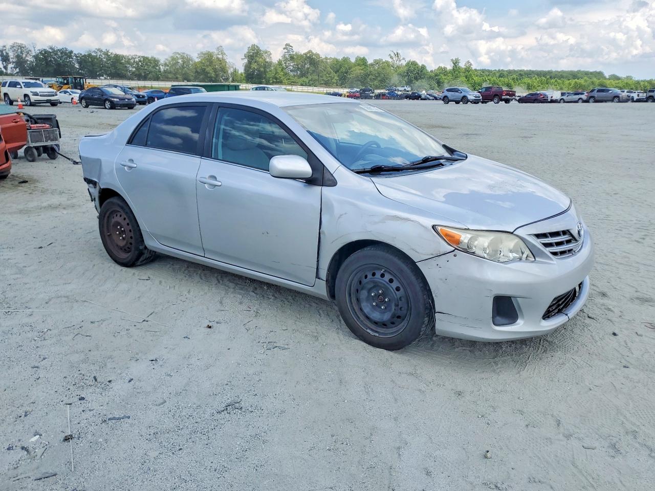 2013 Toyota Corolla Le Silver vin: 2T1BU4EE7DC126036