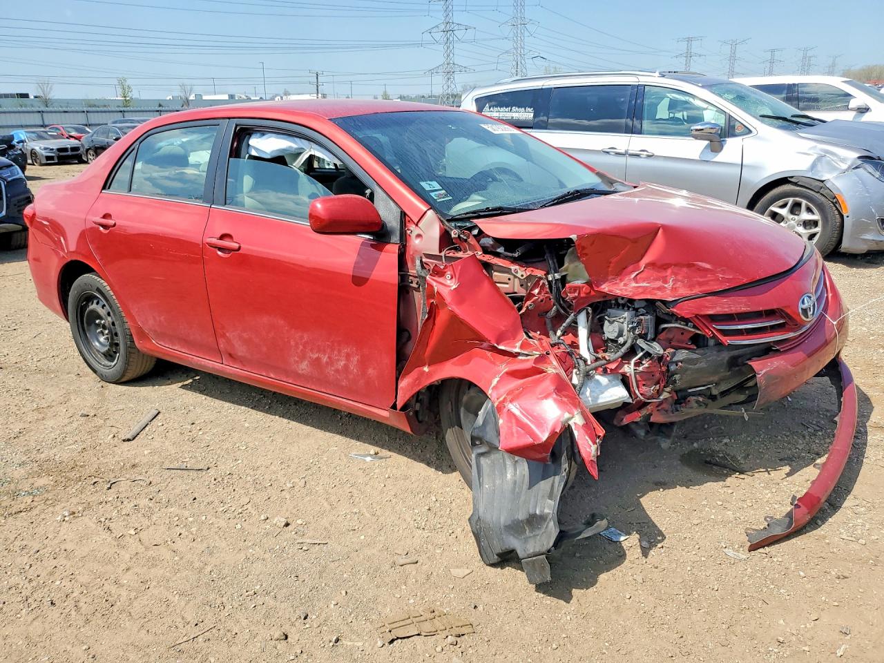 2013 Toyota Corolla Le Red vin: 2T1BU4EE7DC924990