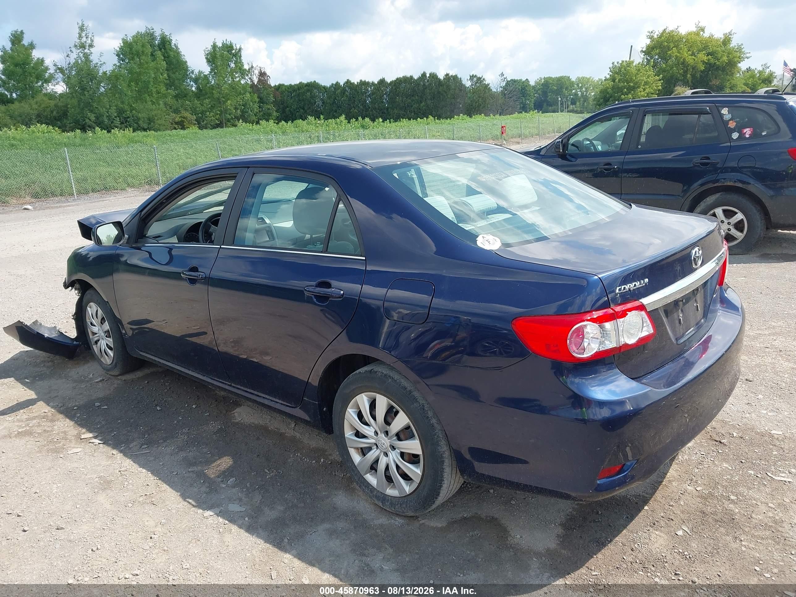 2013 Toyota Corolla Le Blue vin: 2T1BU4EE7DC954653