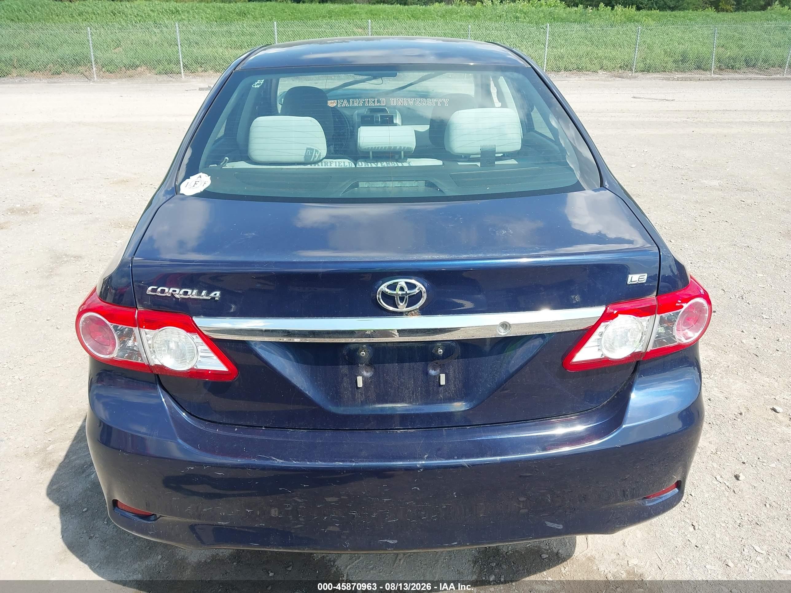 2013 Toyota Corolla Le Blue vin: 2T1BU4EE7DC954653