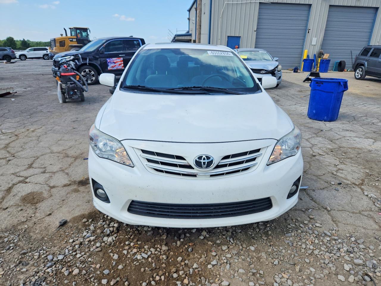 2013 Toyota Corolla Le White vin: 2T1BU4EE7DC974093