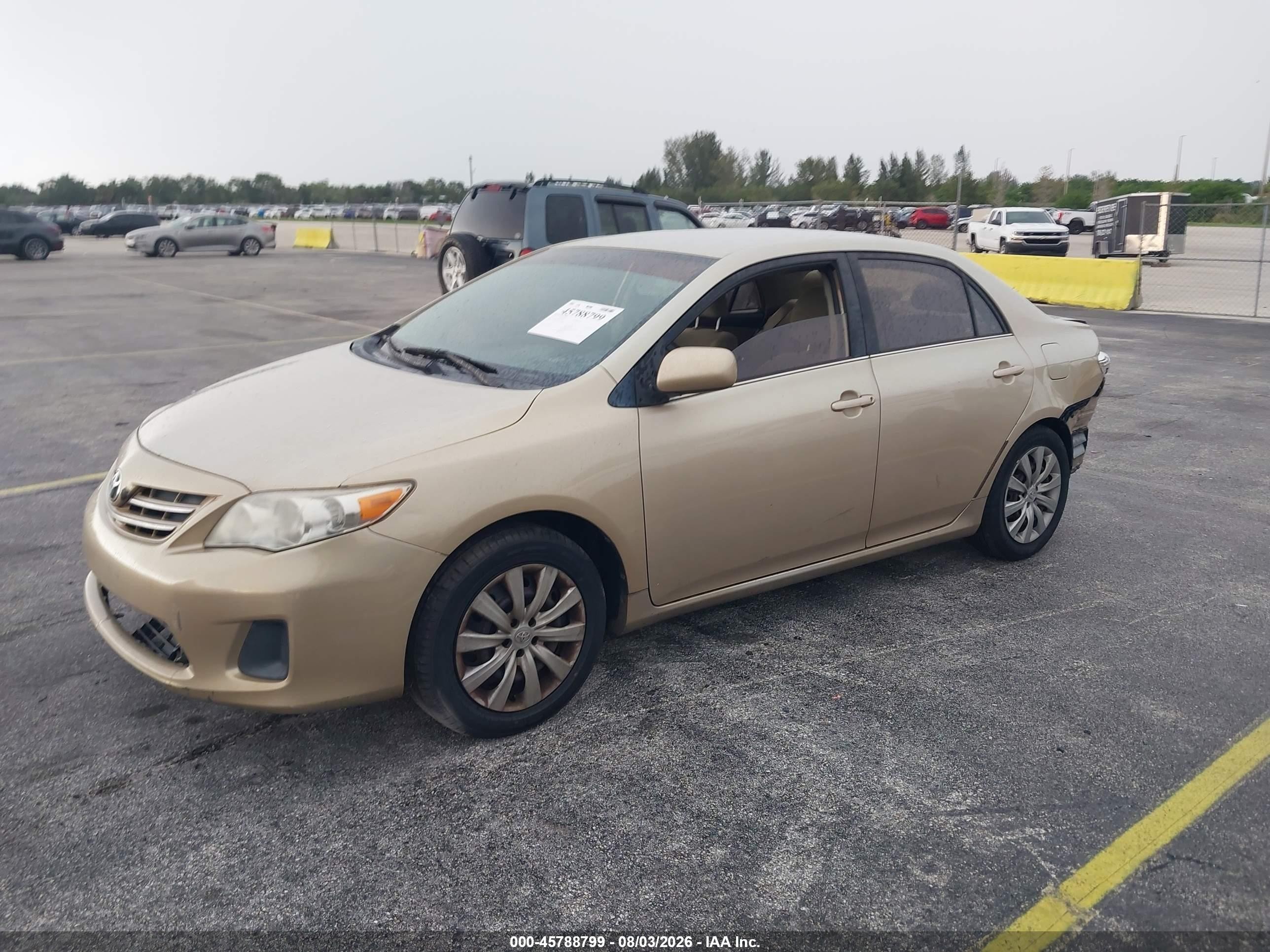 2013 Toyota Corolla Le Gold vin: 2T1BU4EE7DC977303