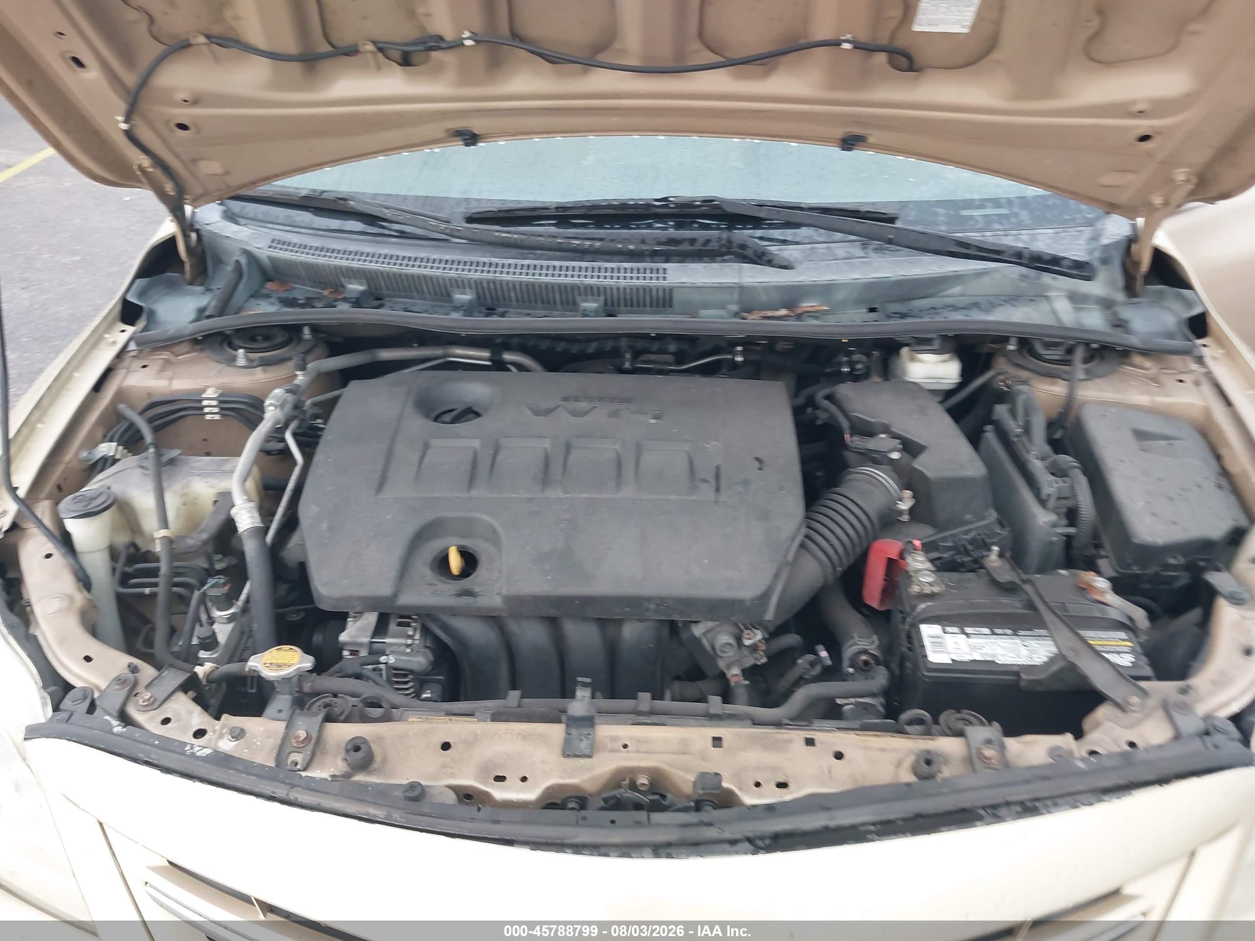 2013 Toyota Corolla Le Gold vin: 2T1BU4EE7DC977303